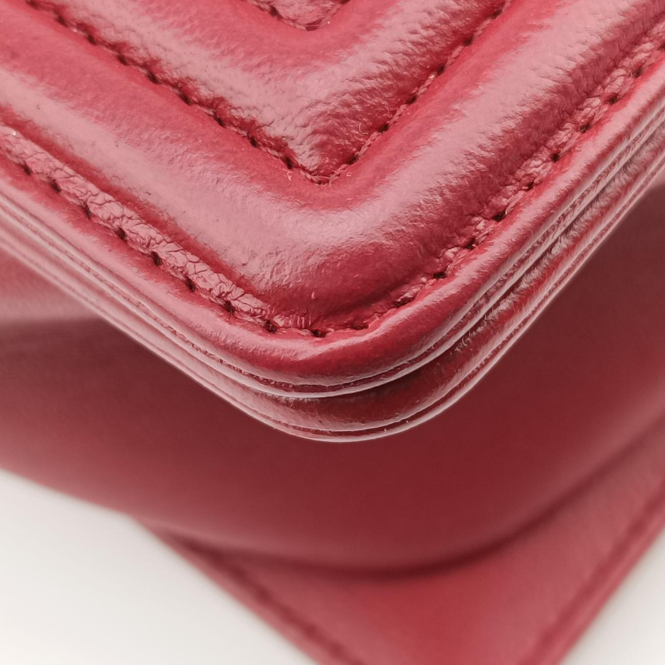 Pre-owned Chanel BOY CHANEL Red lambskin A67087 shoulderbag | stylenewstar