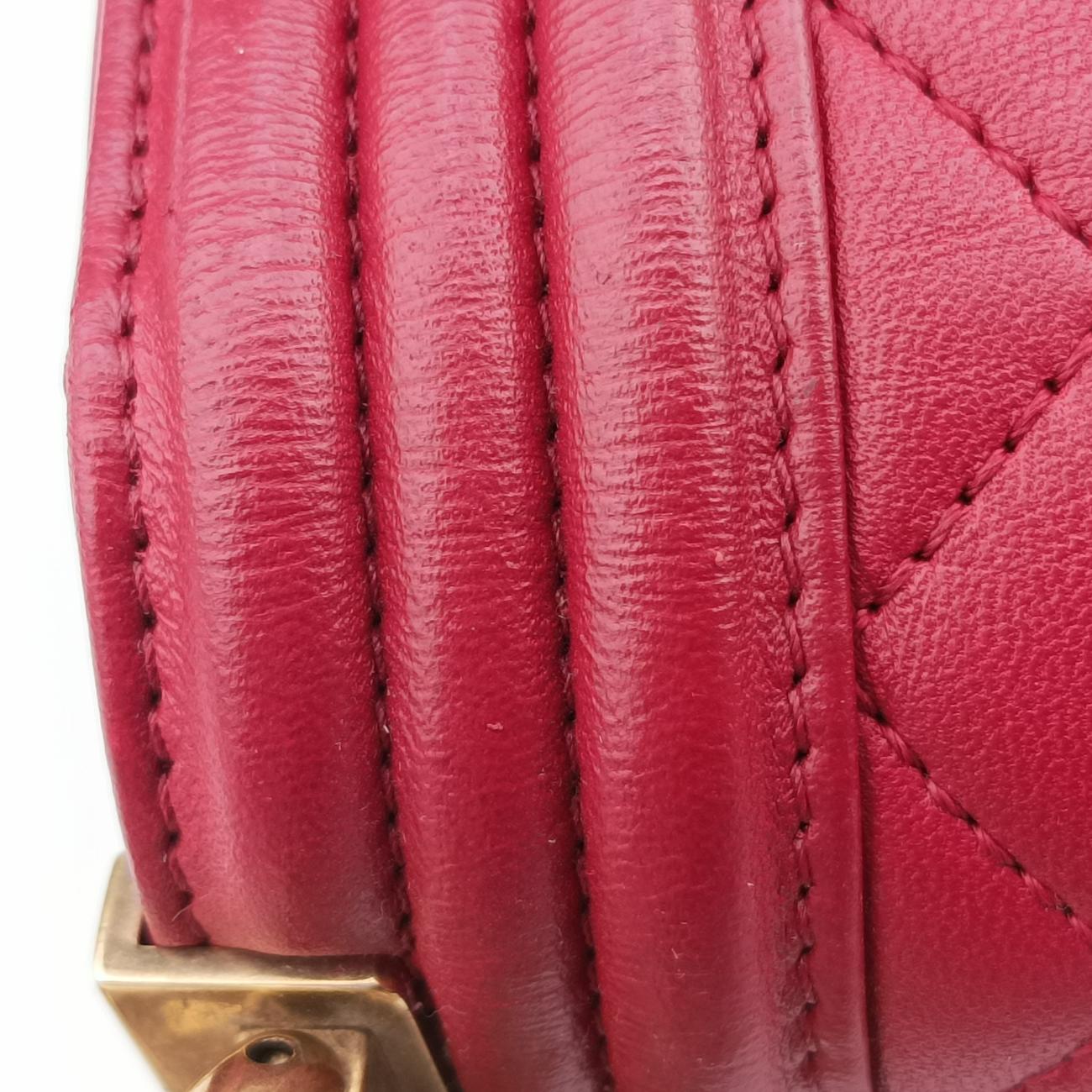 Pre-owned Chanel BOY CHANEL Red lambskin A67087 shoulderbag | stylenewstar