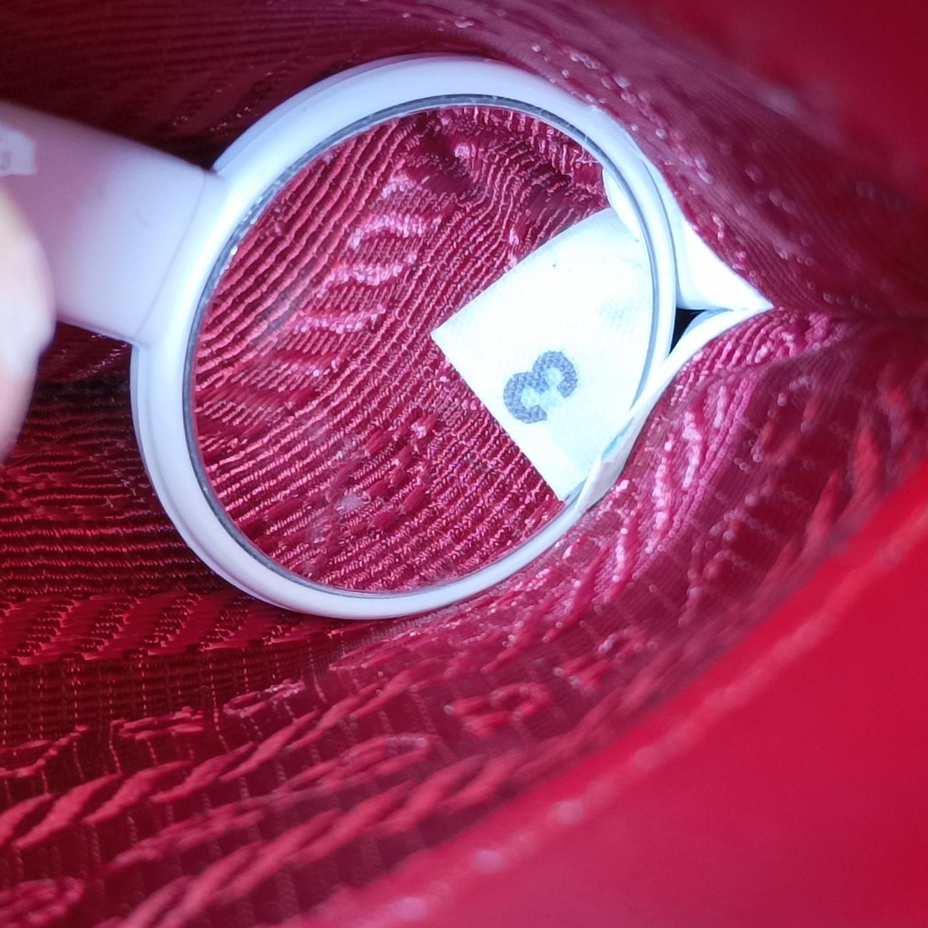 Pre-owned Prada Impunture Diagramme Red leather 1BH102 shoulderbag | stylenewstar