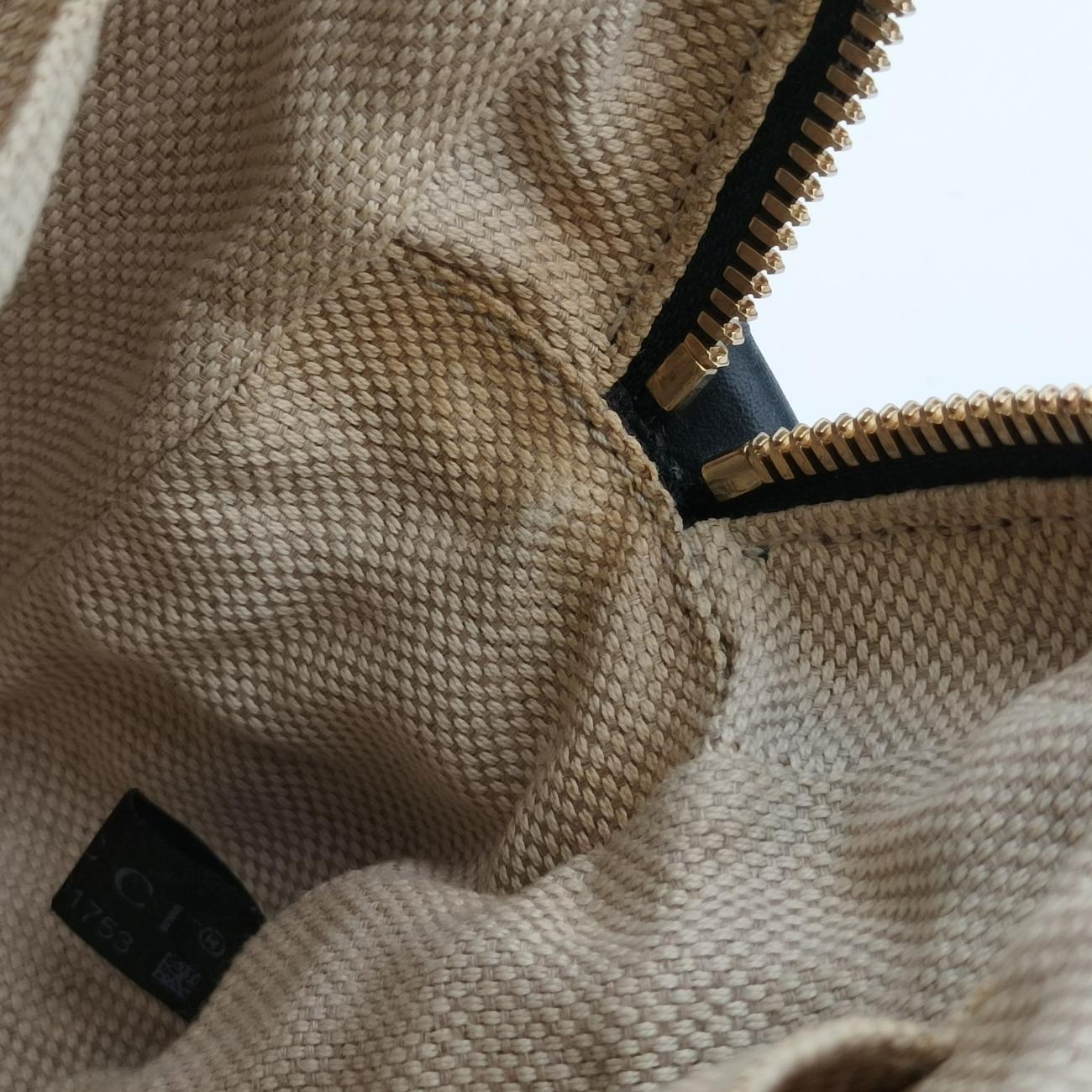 Pre-owned Gucci Soho Navy Leather 308364 shoulderbag | stylenewstar