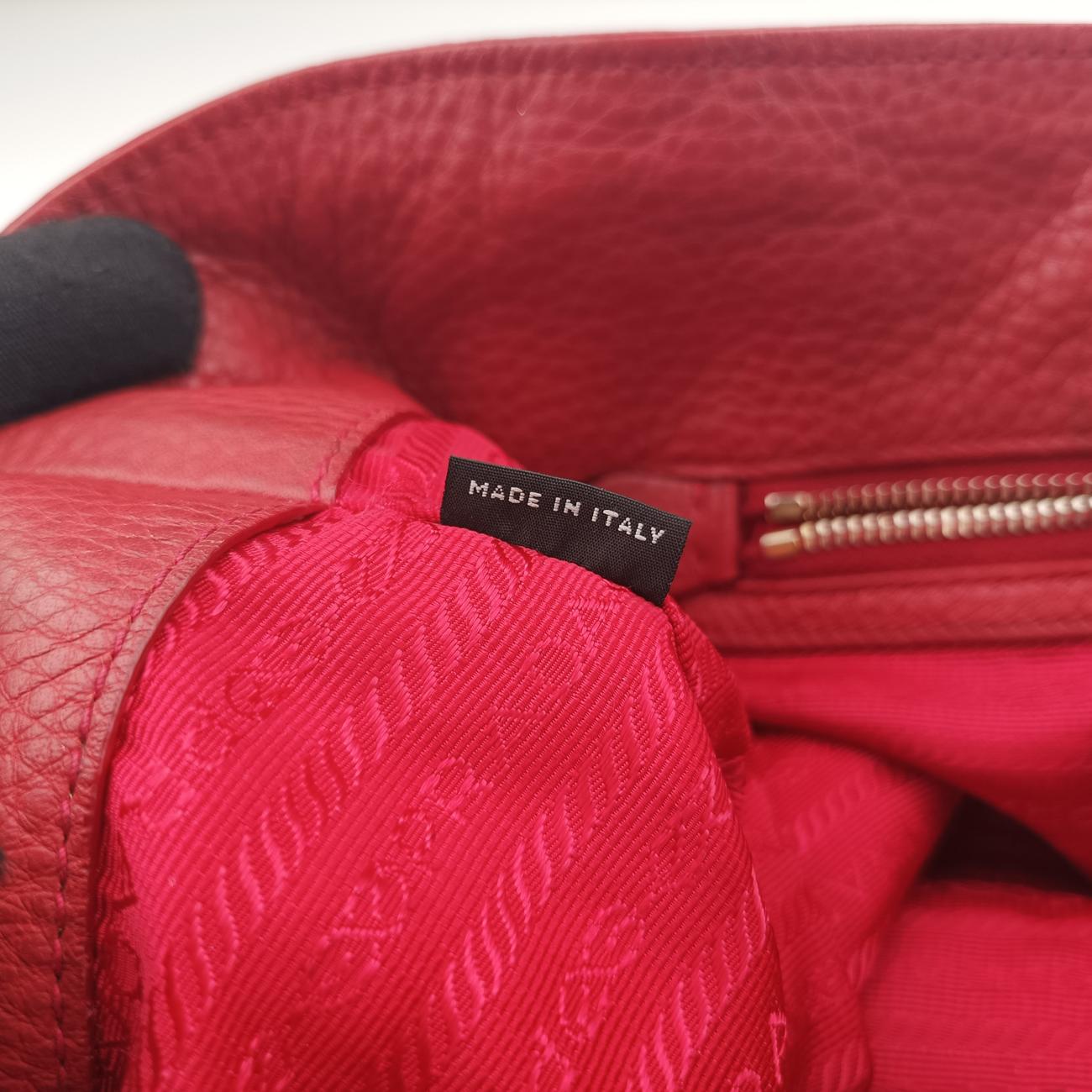 Pre-owned Prada Triangle logo Red Leather B2343M shoulderbag | stylenewstar
