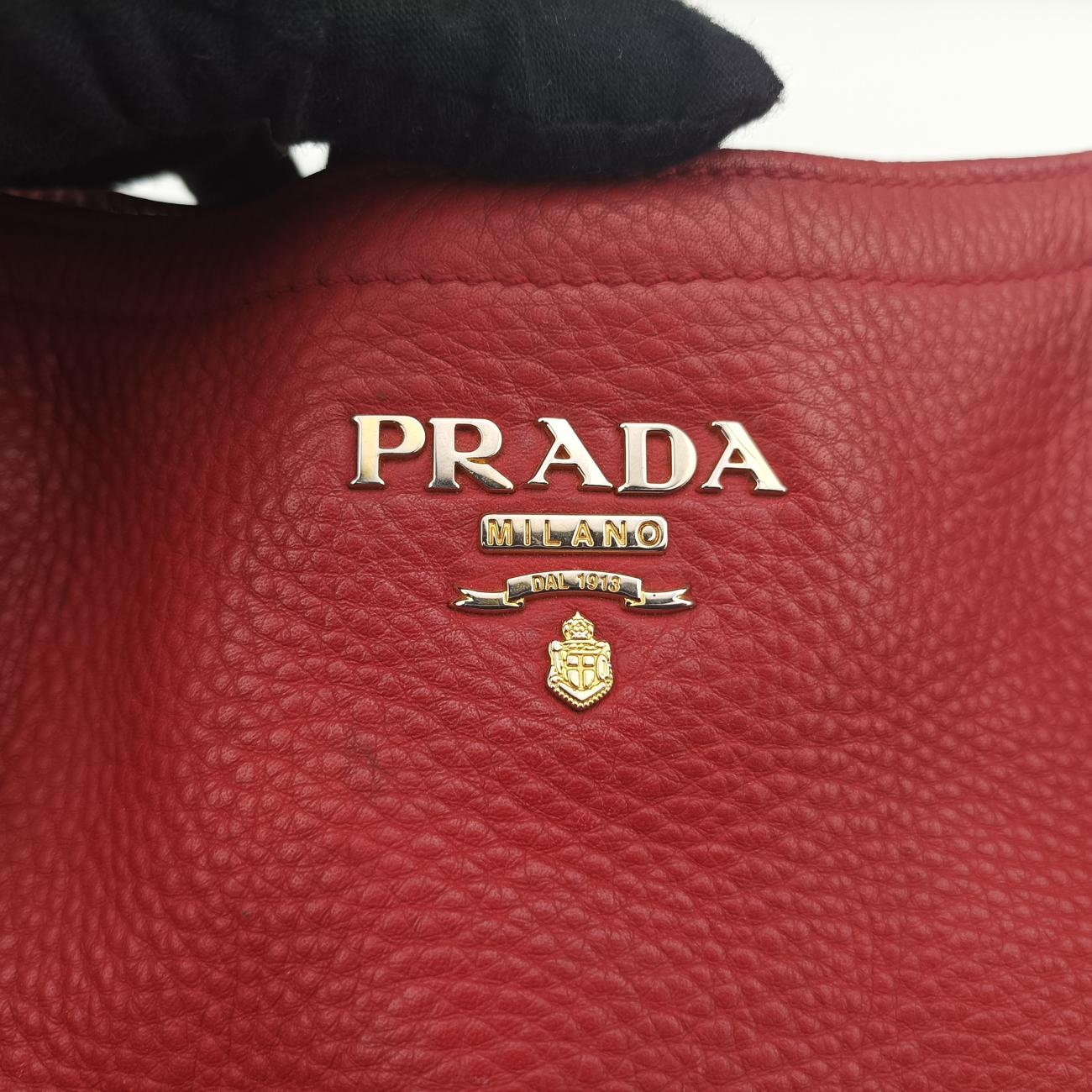 Pre-owned Prada Triangle logo Red Leather B2343M shoulderbag | stylenewstar