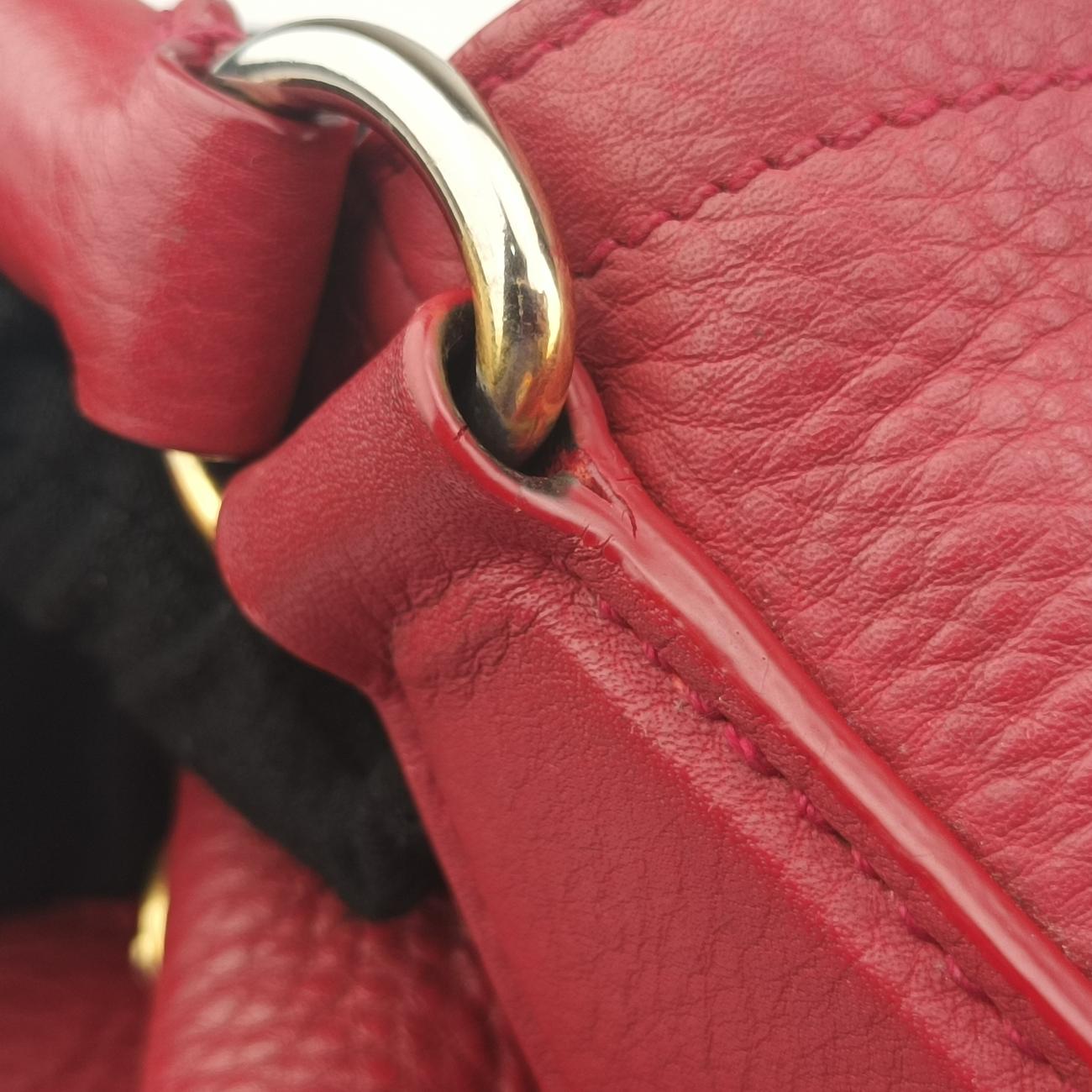 Pre-owned Prada Triangle logo Red Leather B2343M shoulderbag | stylenewstar