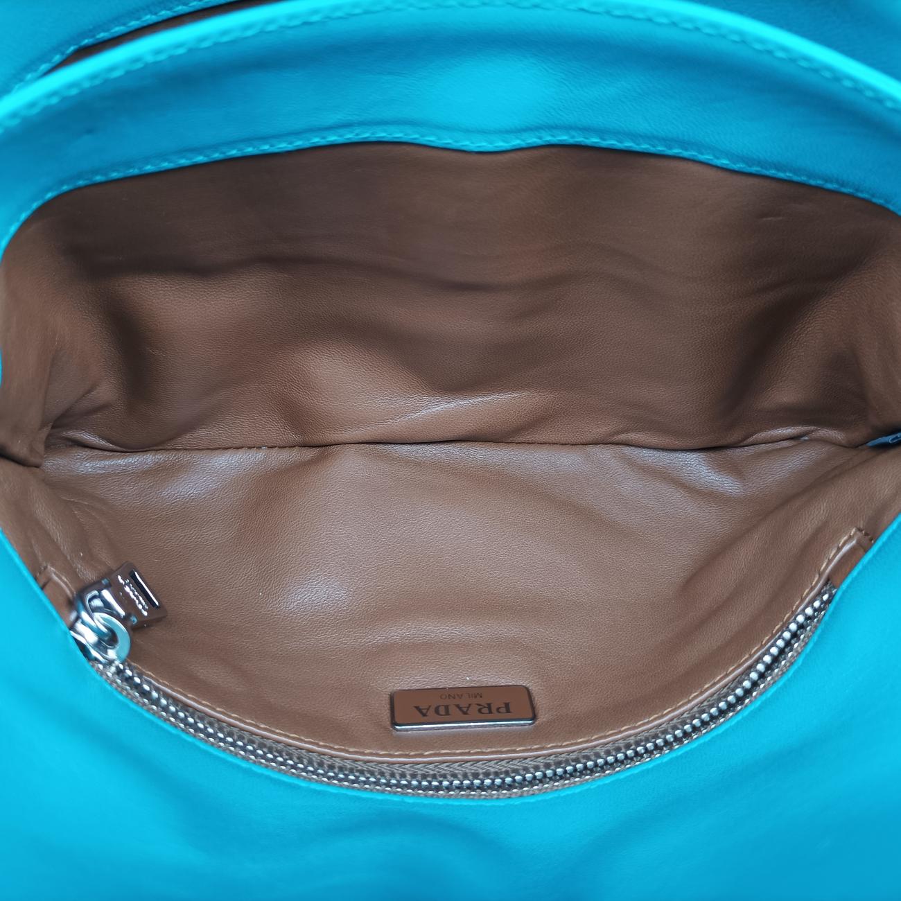 Pre-owned Prada Nappa Gaufre Nero Handbag Blue Nappa Leather  shoulderbag | stylenewstar