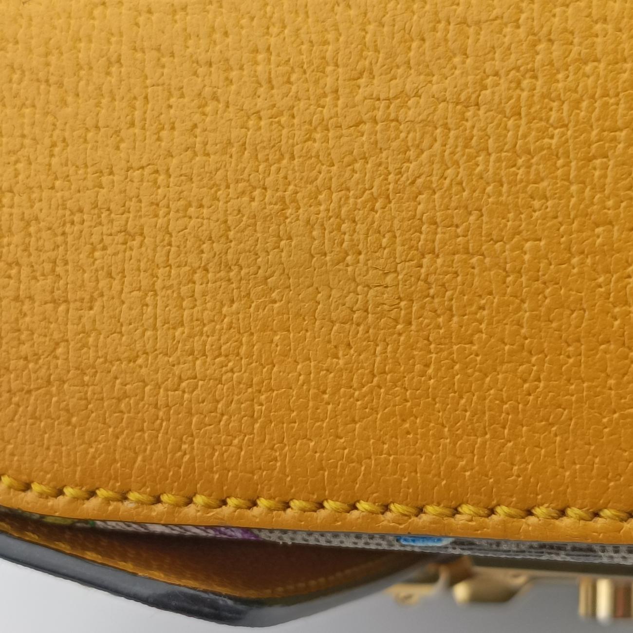 Pre-owned Gucci GG flora Padlock Bamboo Beige×Yellow×Multicolour PVC coated canvas 603221 shoulderbag | stylenewstar