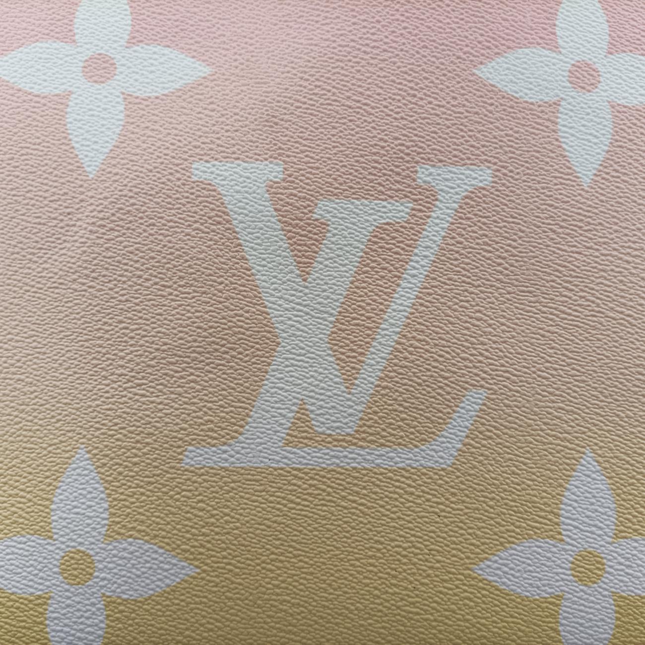 Pre-owned Louis Vuitton The Pool OnTheGo GM Pink×multicolor Monogram Giant M57889 shoulderbag | stylenewstar