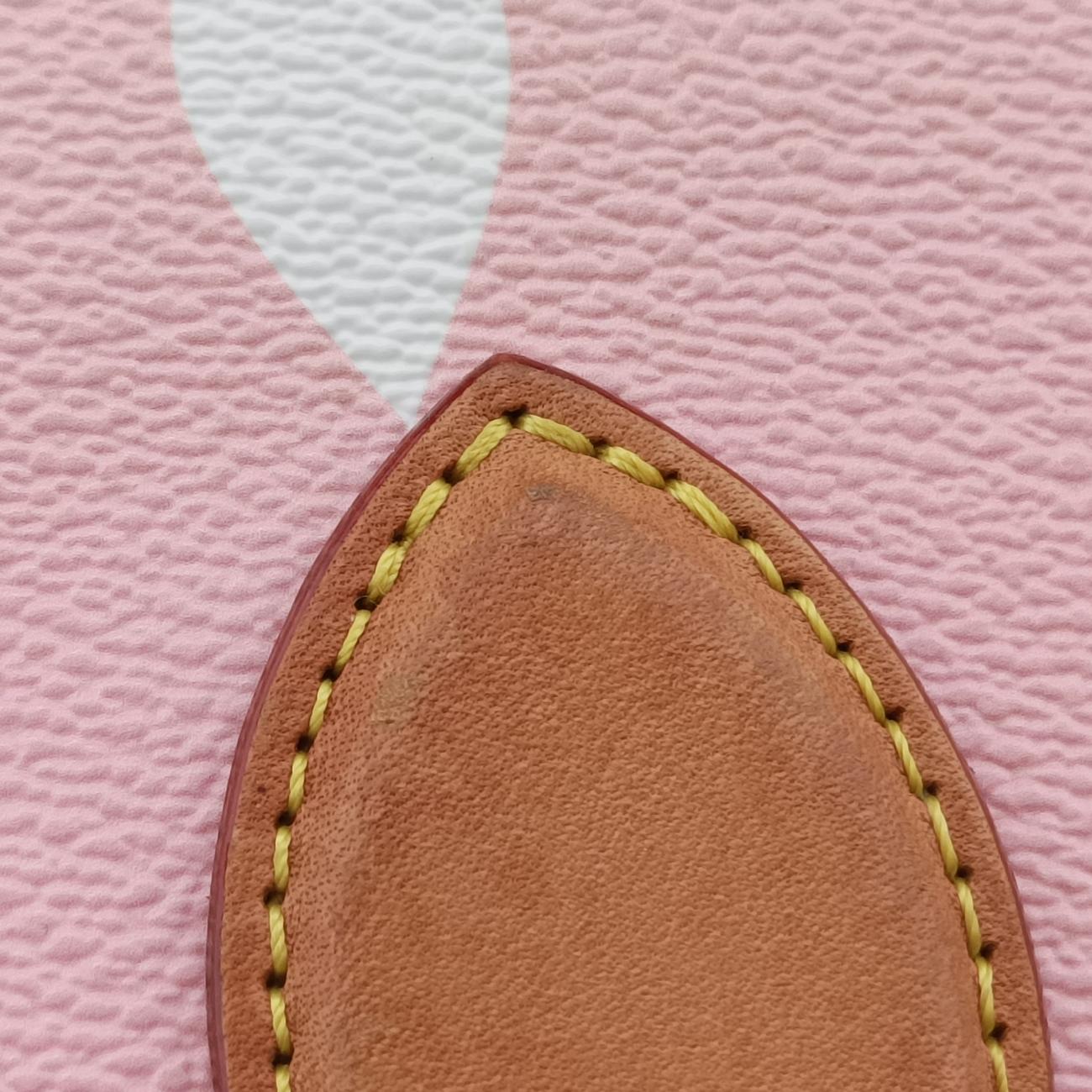 Pre-owned Louis Vuitton The Pool OnTheGo GM Pink×multicolor Monogram Giant M57889 shoulderbag | stylenewstar