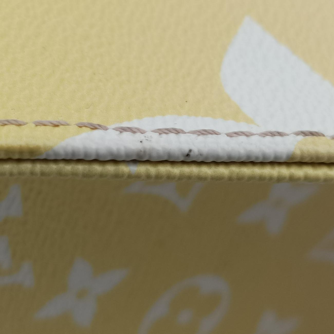 Pre-owned Louis Vuitton The Pool OnTheGo GM Pink×multicolor Monogram Giant M57889 shoulderbag | stylenewstar