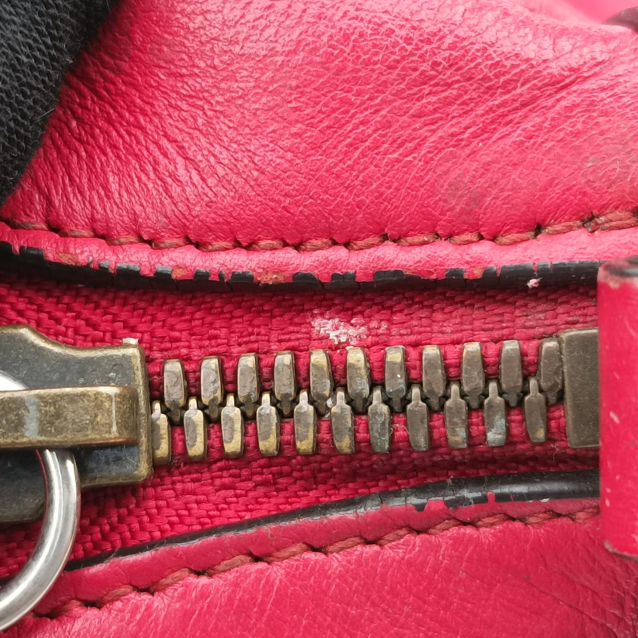 Pre-owned Gucci GG Marmont Red Leather 447632 shoulderbag | stylenewstar