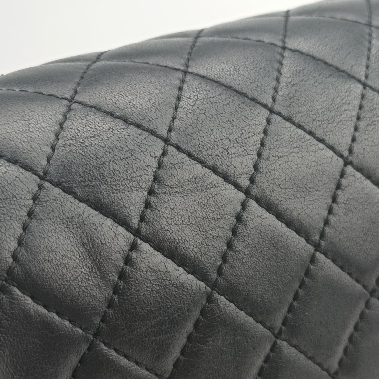 Vintage Chanel BOY CHANEL Black lambskin A67087 shoulderbag | stylenewstar