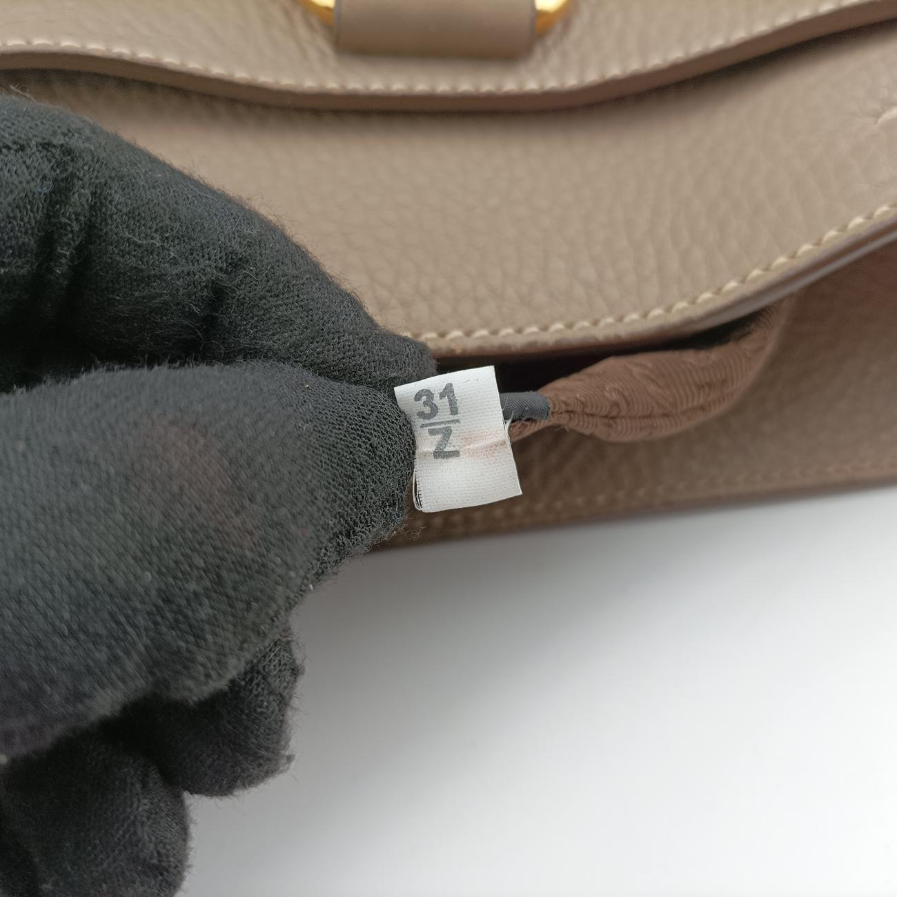 Pre-owned Prada OUTLET Beige Leather BR4393 handbag | stylenewstar