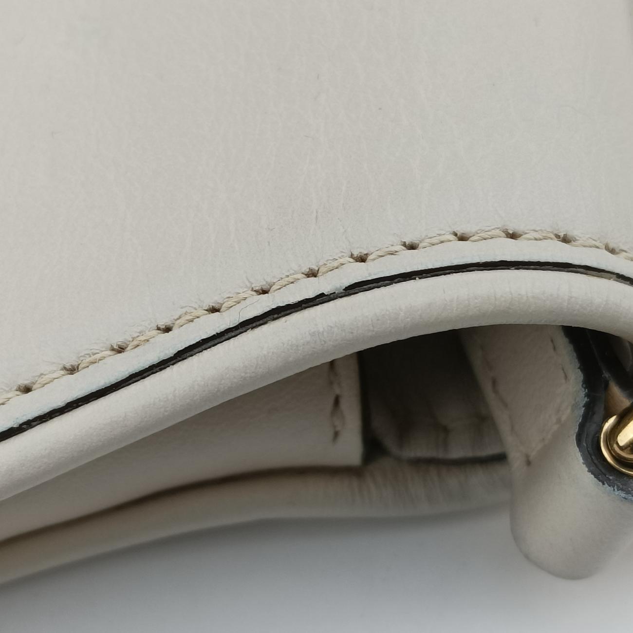 Pre-owned Gucci Blondie Chain White Leather 699268 shoulderbag | stylenewstar