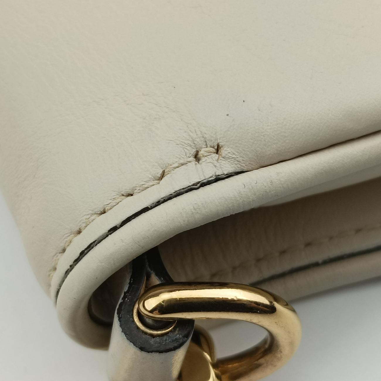 Pre-owned Gucci Blondie Chain White Leather 699268 shoulderbag | stylenewstar