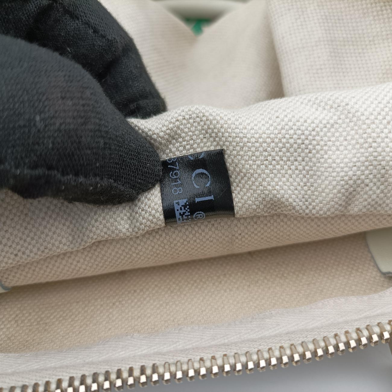 Pre-owned Gucci UNICEF Joy white×Multicolour PVC coated canvas 189895 handbag | stylenewstar