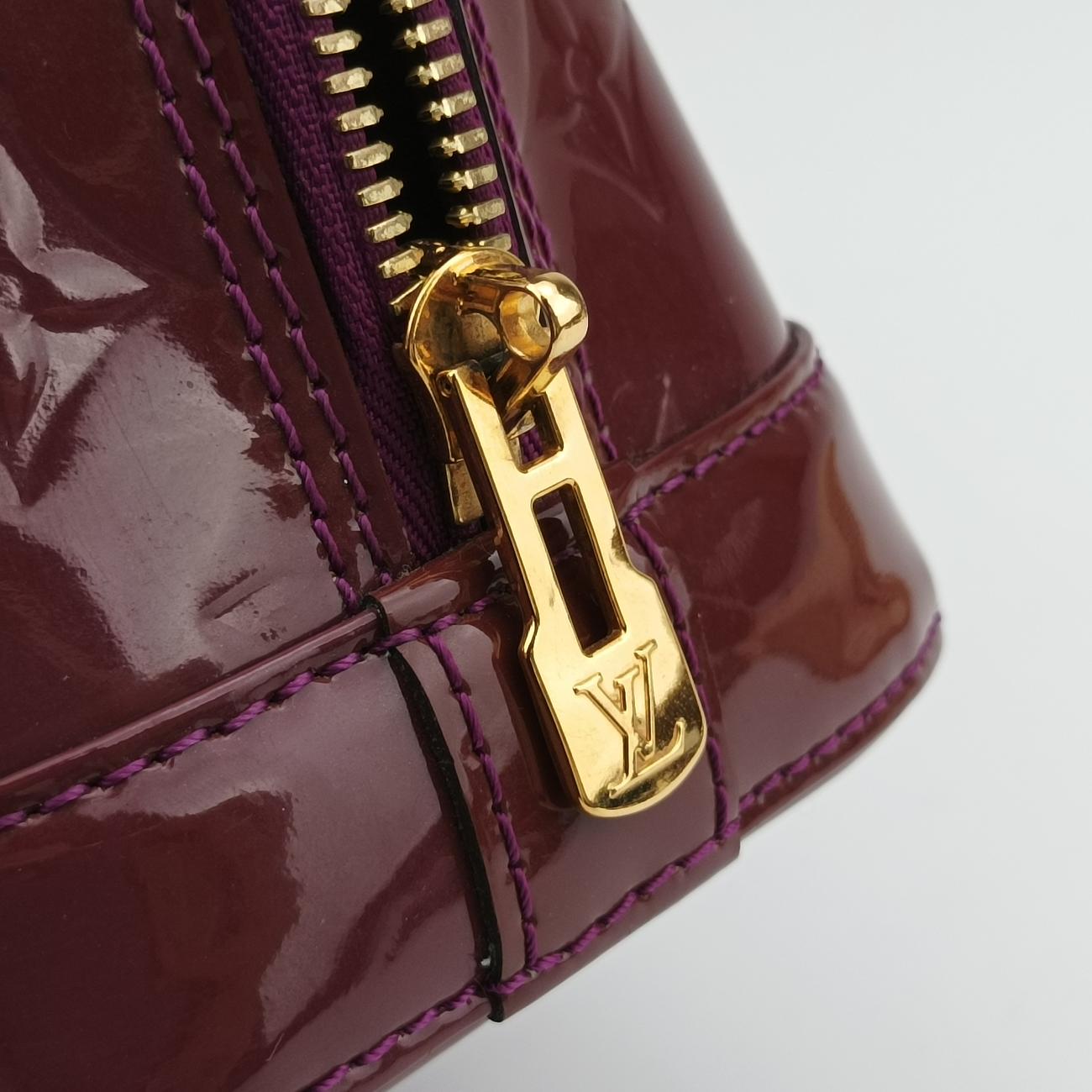 Secondhand Louis Vuitton Alma BB pomme d'amour Vernis M91606 shoulderbag | stylenewstar