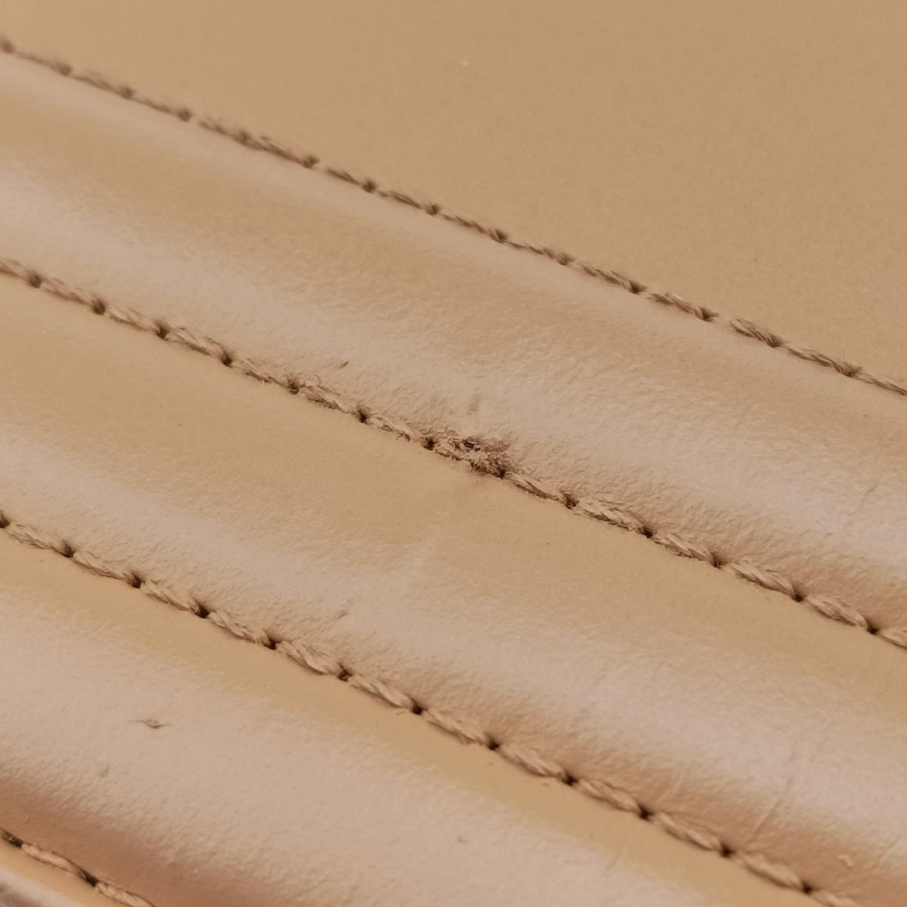 Pre-owned Chanel BOY CHANEL Beige Leather A66713 shoulderbag | stylenewstar