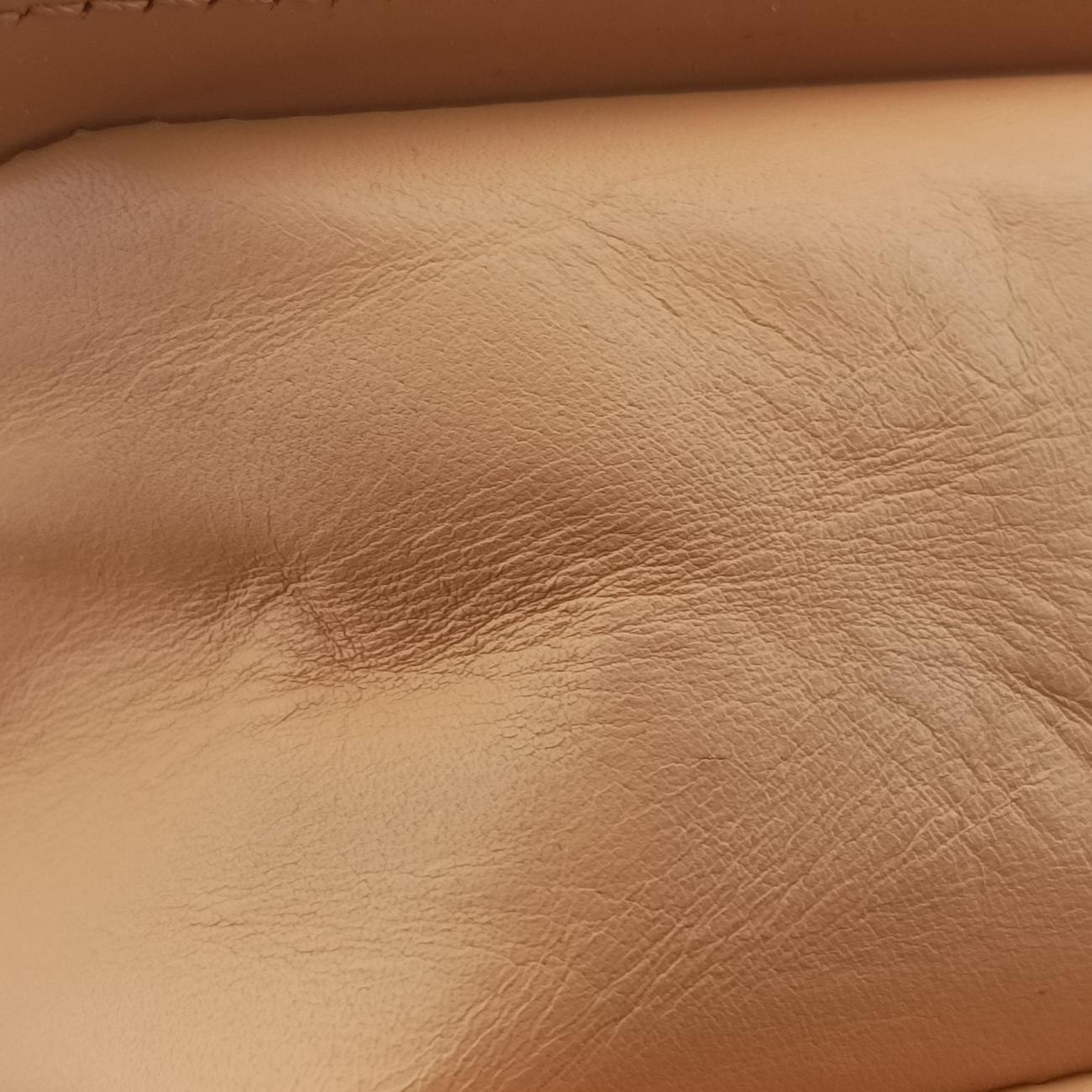 Pre-owned Chanel BOY CHANEL Beige Leather A66713 shoulderbag | stylenewstar