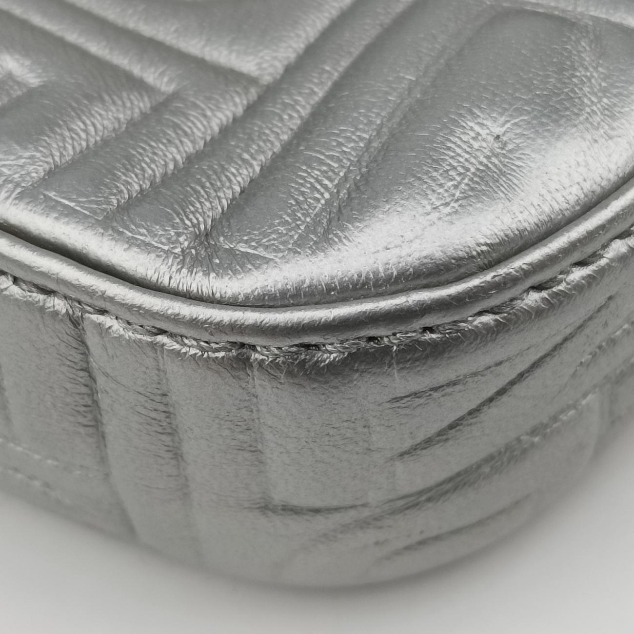 Pre-owned Fendi BAGUETTE Silver Leather 8BR600 shoulderbag | stylenewstar