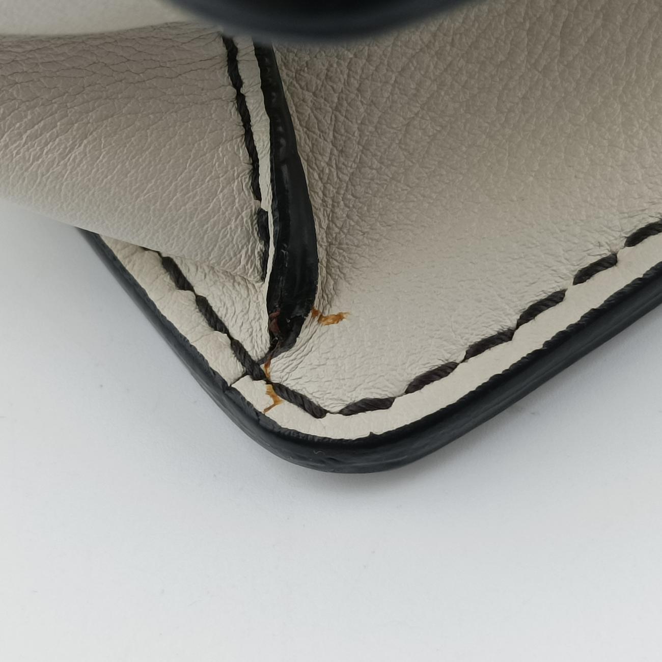 Pre-owned Christian Dior J'adior White leather  shoulderbag | stylenewstar