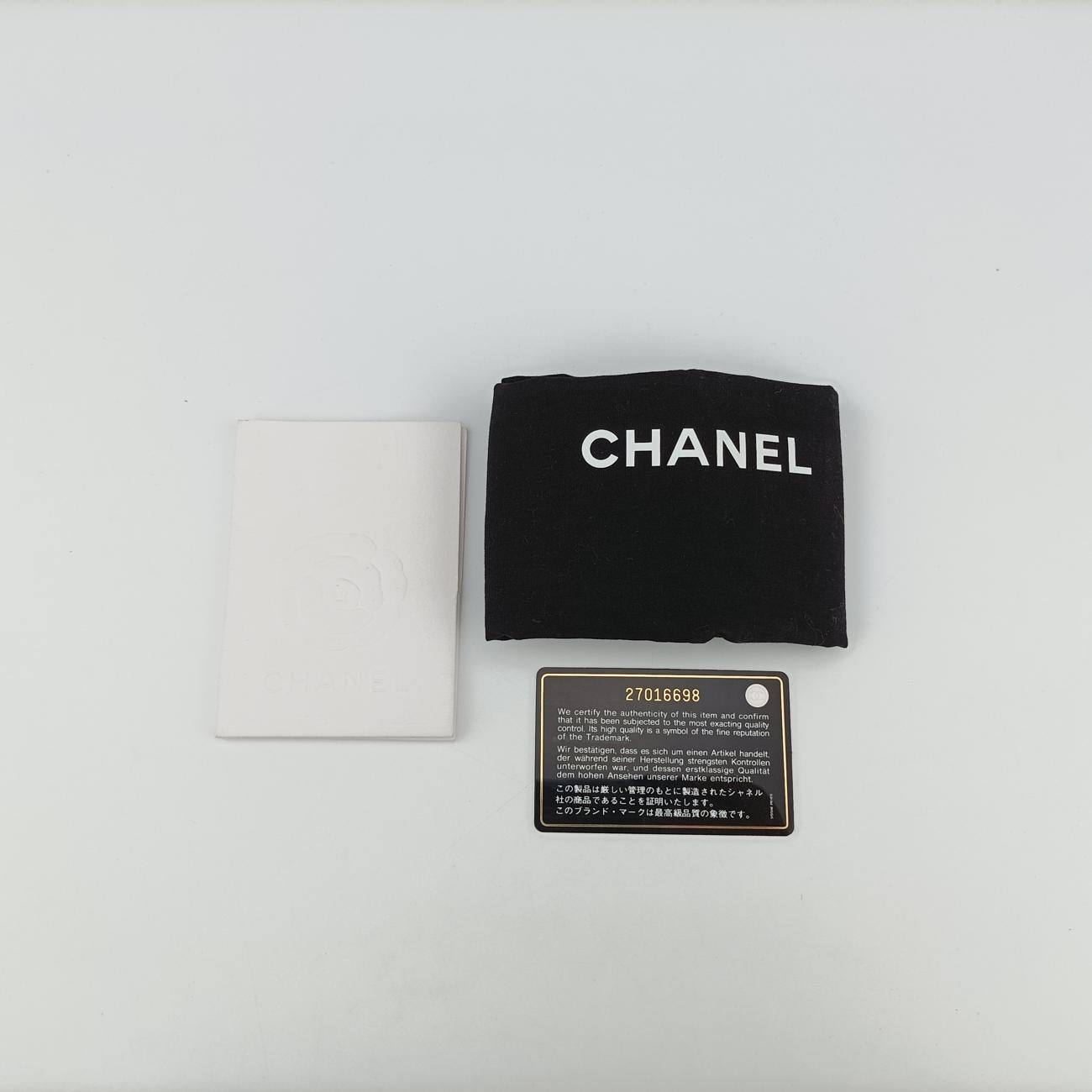 Pre-owned Chanel Filigree Vanity Case Blue x White x Red Caviar Skin A84452 shoulderbag | stylenewstar