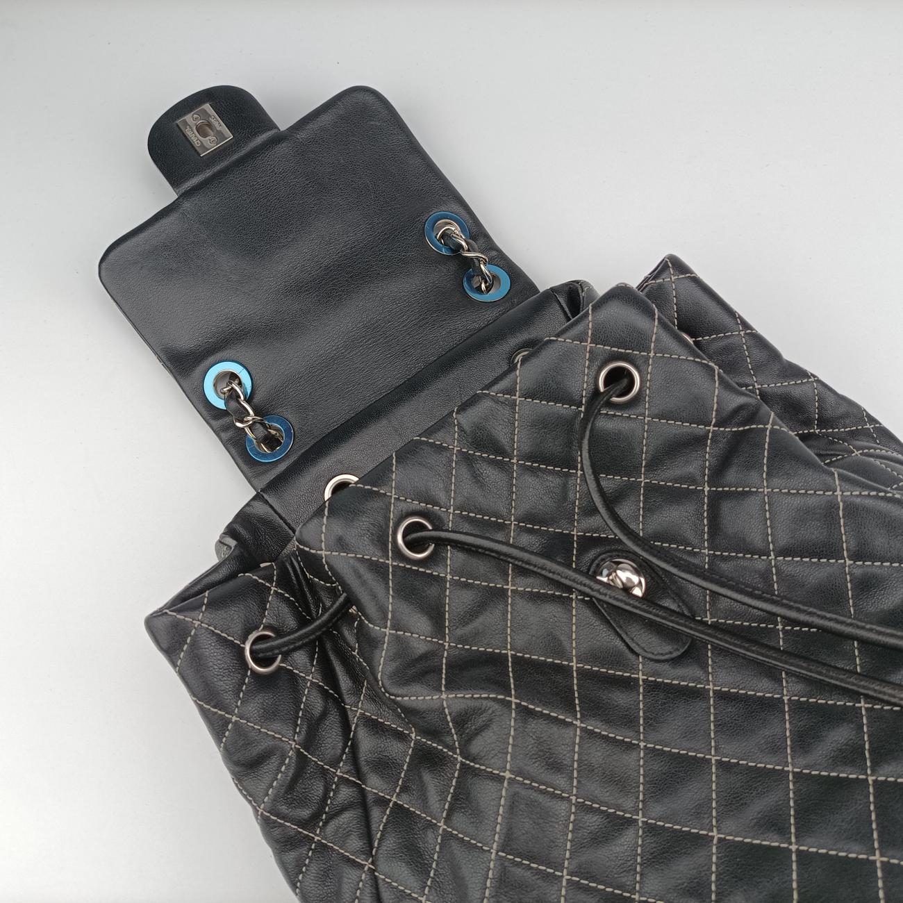 Pre-owned Chanel Matrasse Black Leather A93589 backpack/rucksack | stylenewstar