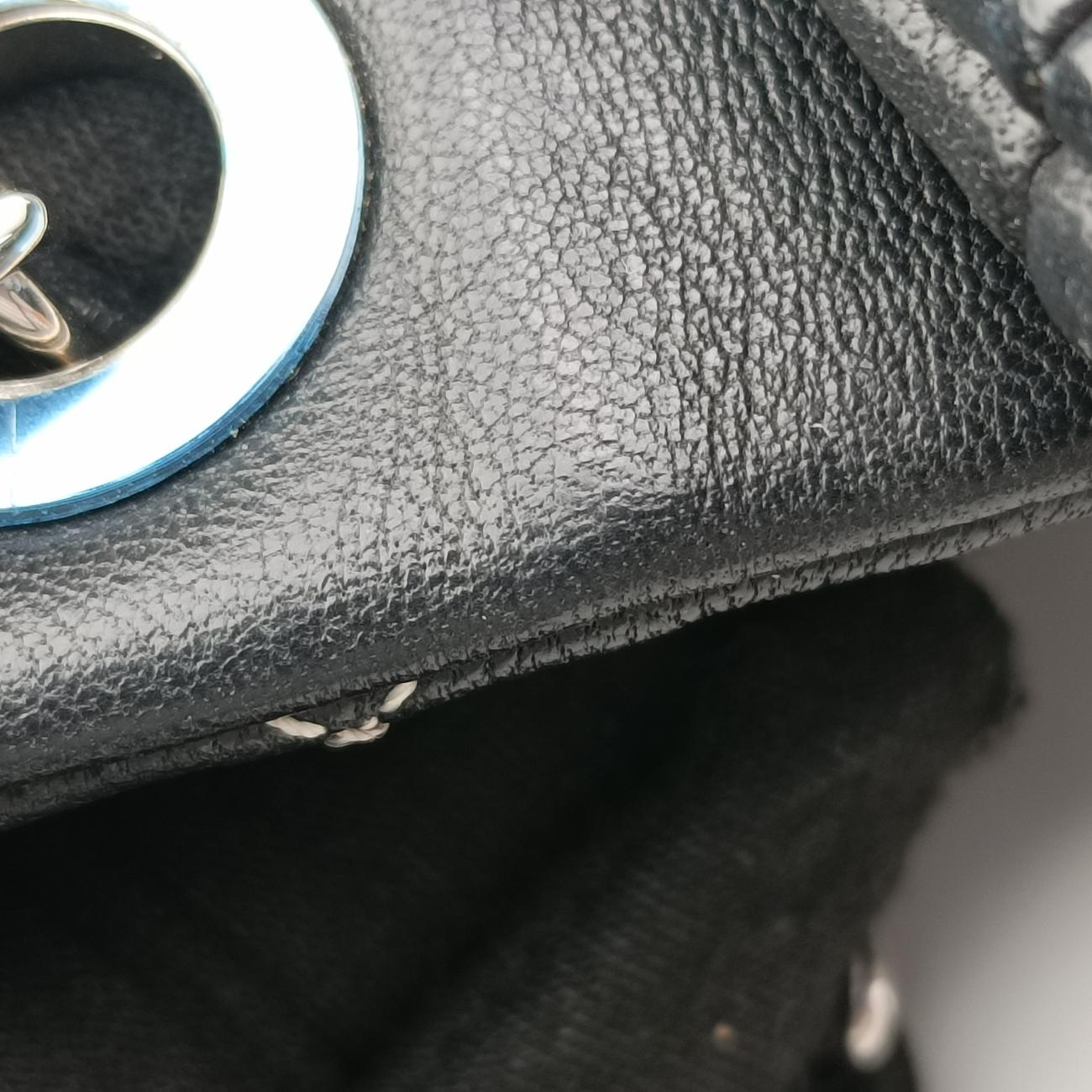 Pre-owned Chanel Matrasse Black Leather A93589 backpack/rucksack | stylenewstar