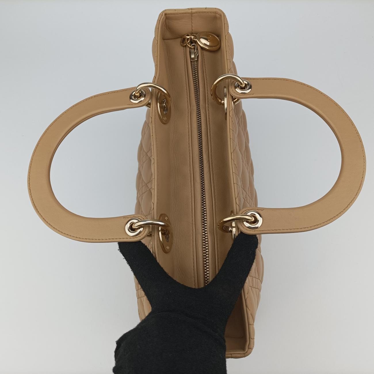 Secondhand Christian Dior Lady Dior Beige lambskin  shoulderbag | stylenewstar