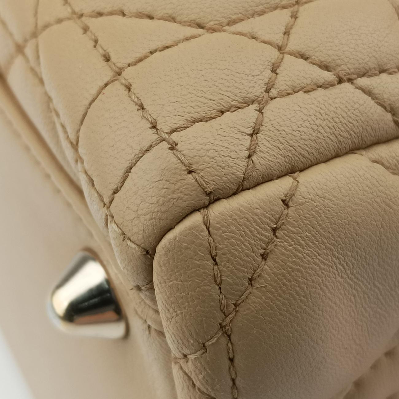 Secondhand Christian Dior Lady Dior Beige lambskin  shoulderbag | stylenewstar