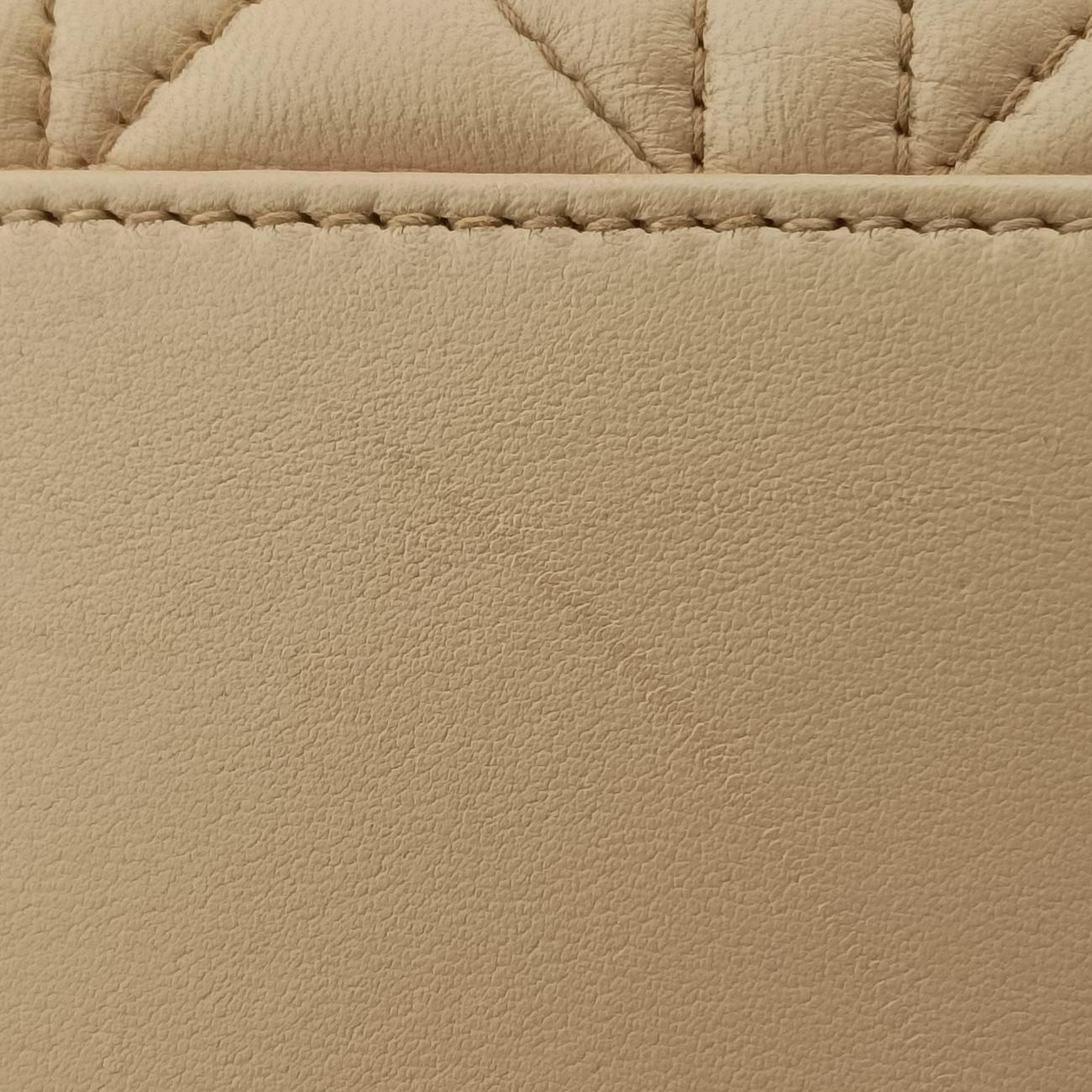 Secondhand Christian Dior Lady Dior Beige lambskin  shoulderbag | stylenewstar