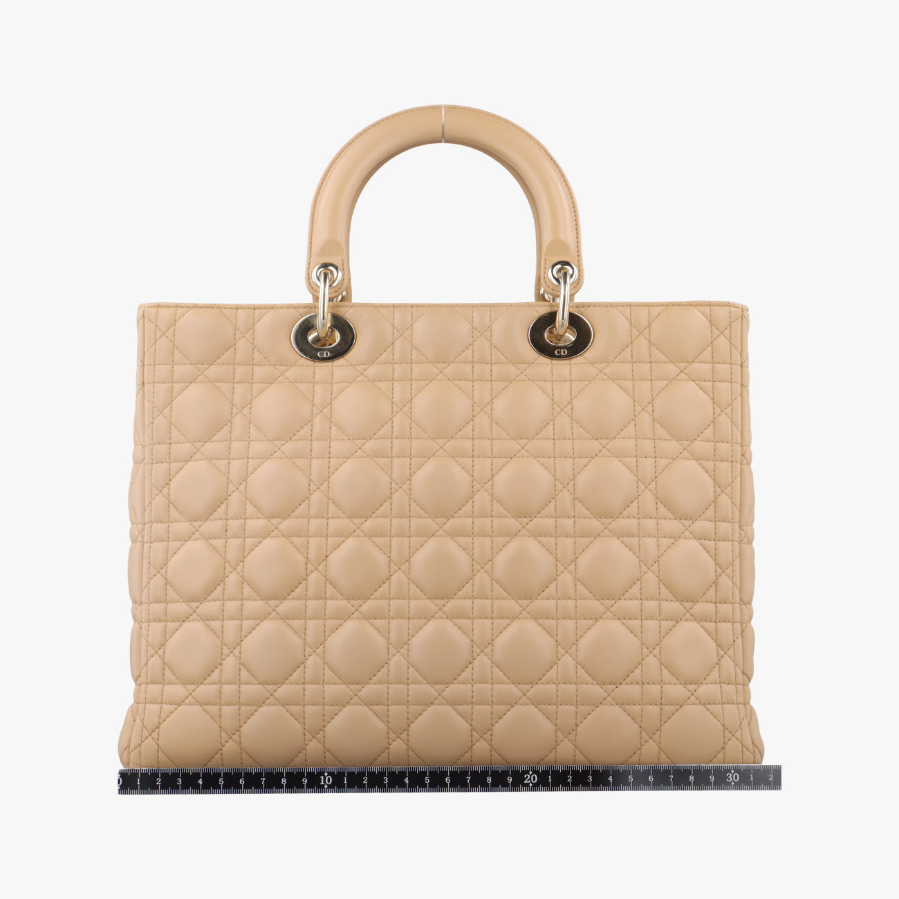 Secondhand Christian Dior Lady Dior Beige lambskin  shoulderbag | stylenewstar