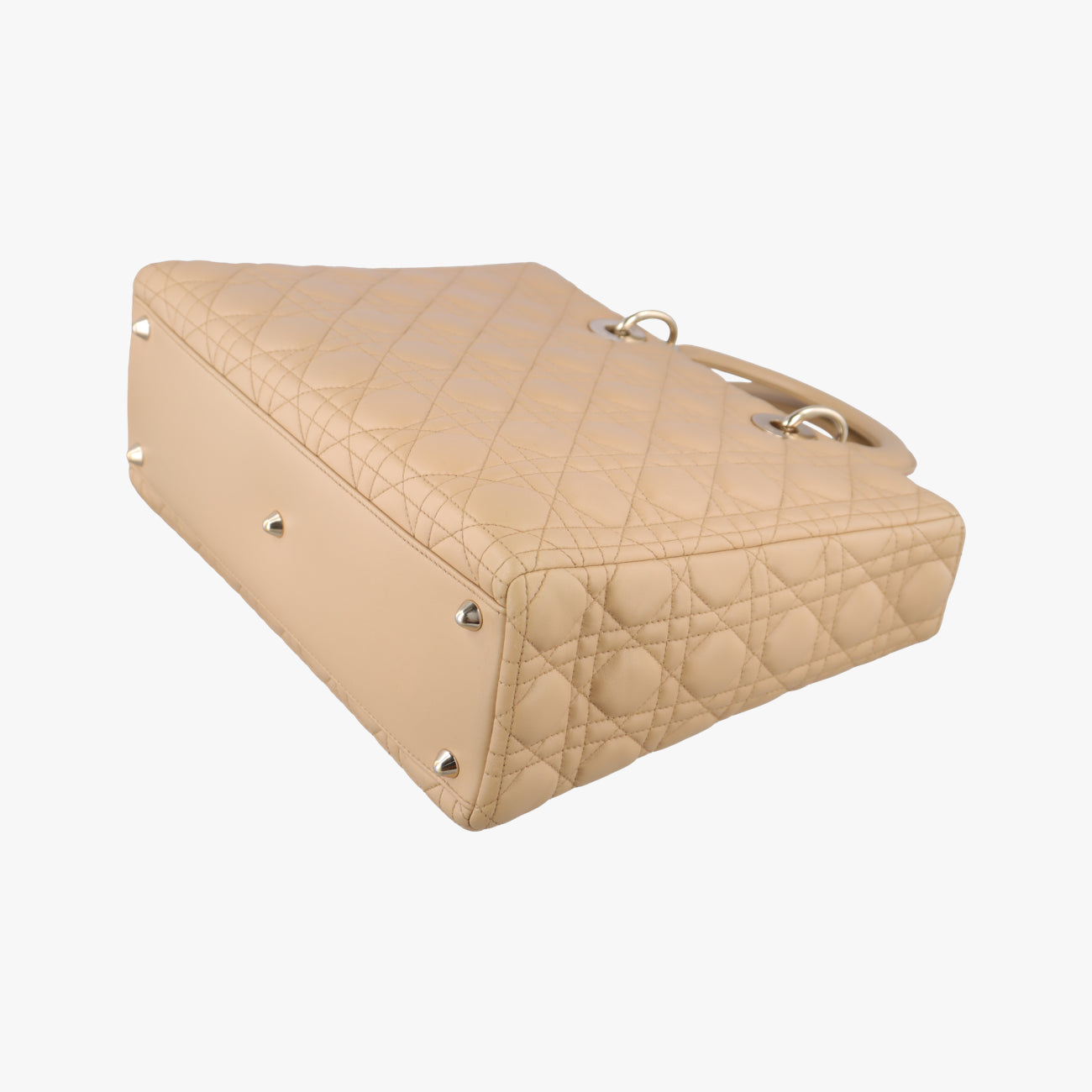 Secondhand Christian Dior Lady Dior Beige lambskin  shoulderbag | stylenewstar