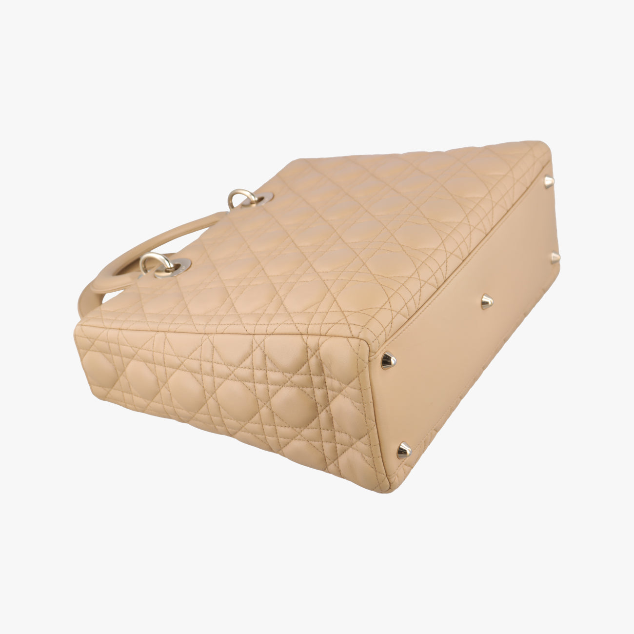 Secondhand Christian Dior Lady Dior Beige lambskin  shoulderbag | stylenewstar