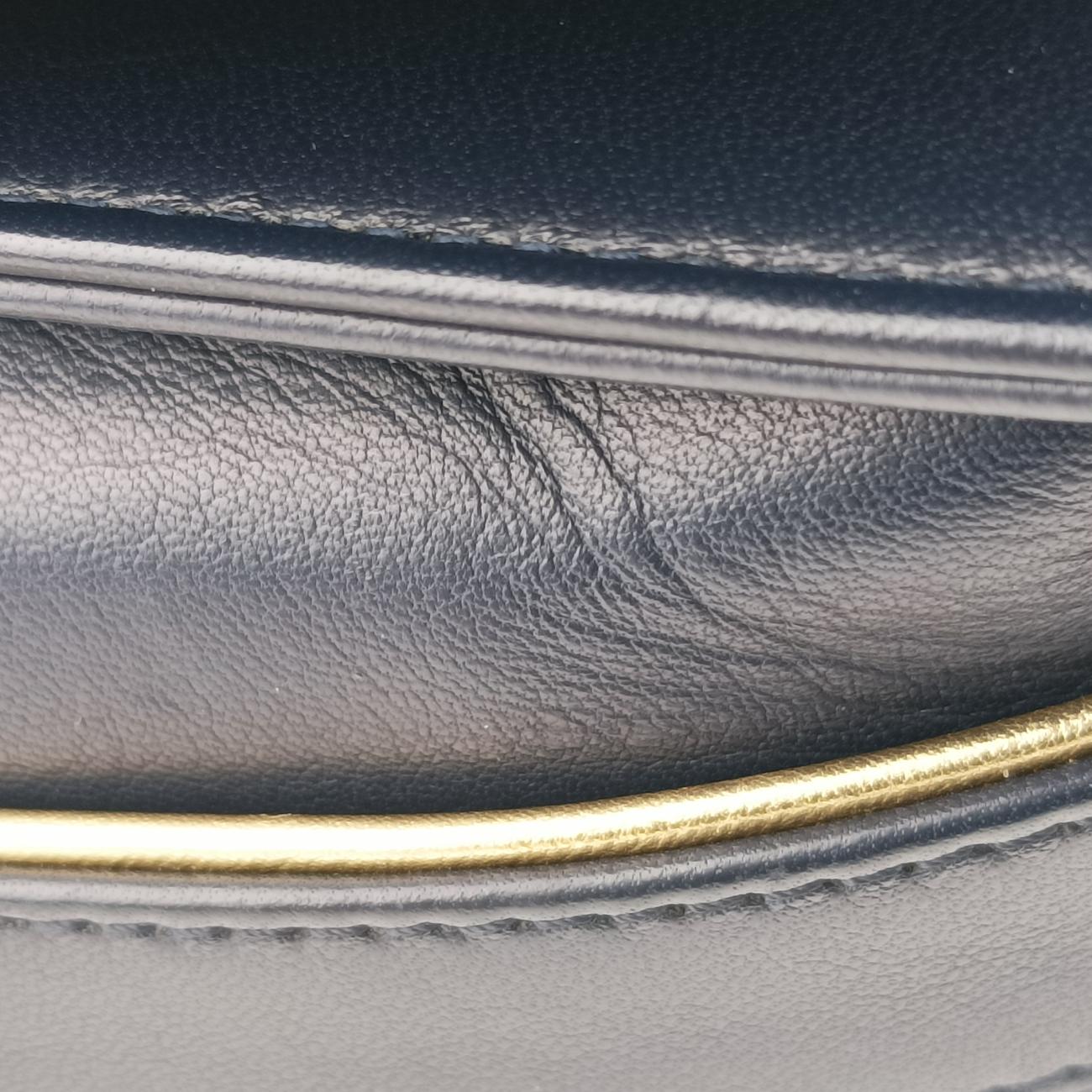 Pre-owned Chanel BOY CHANEL Blue leather A90181 shoulderbag | stylenewstar