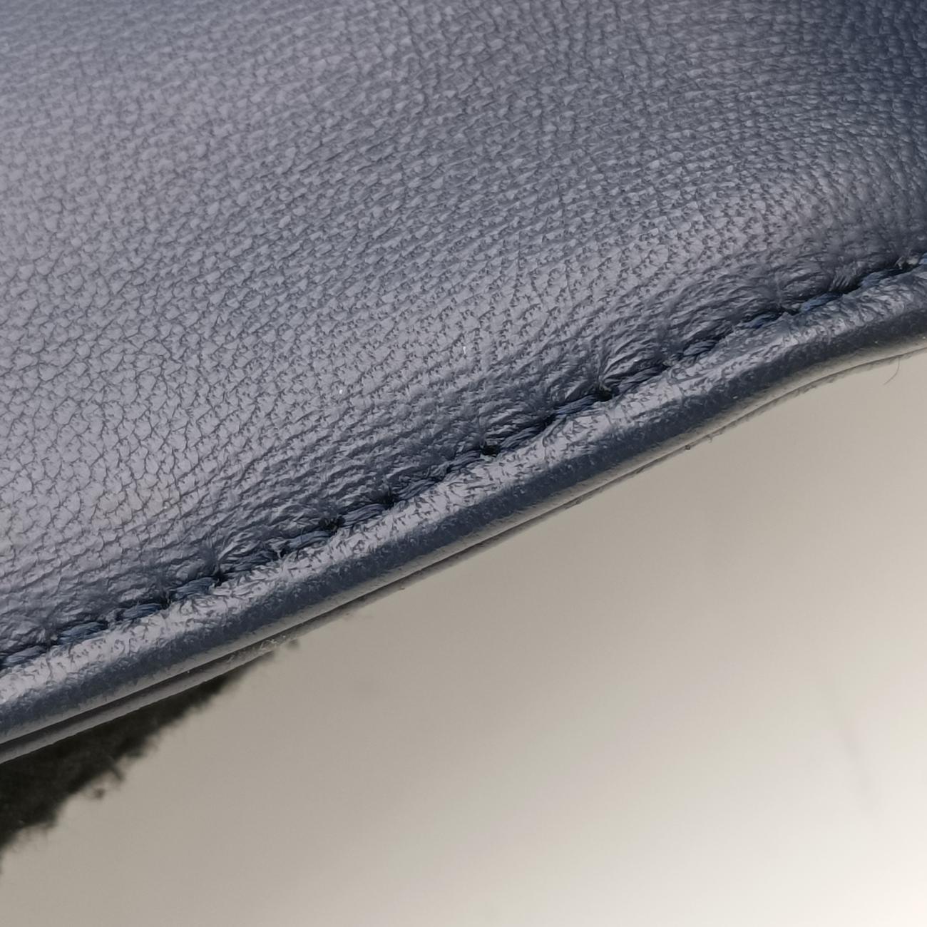 Pre-owned Chanel BOY CHANEL Blue leather A90181 shoulderbag | stylenewstar