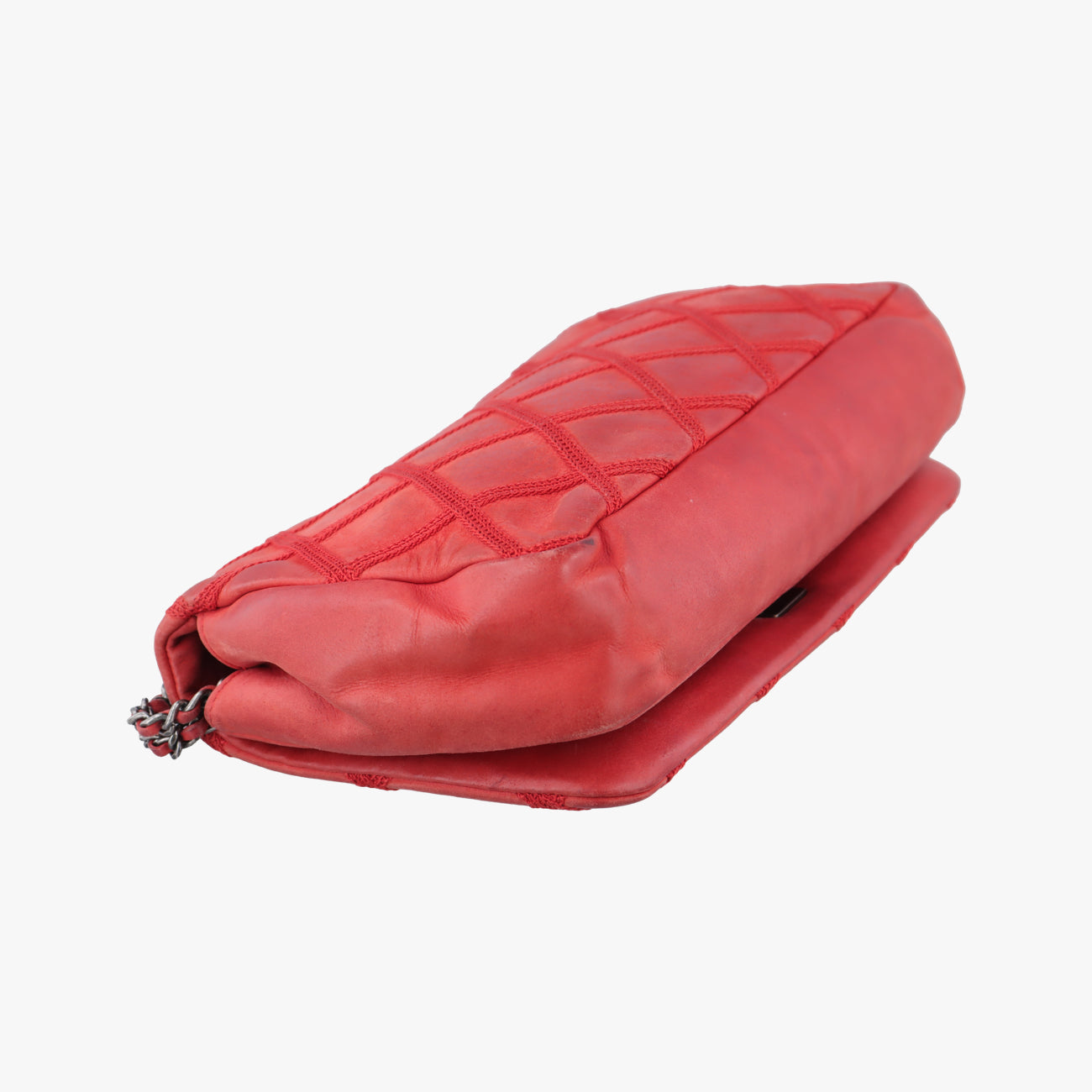 Pre-owned Chanel Matelasse Red Iridescent Calfskin A67732 shoulderbag | stylenewstar