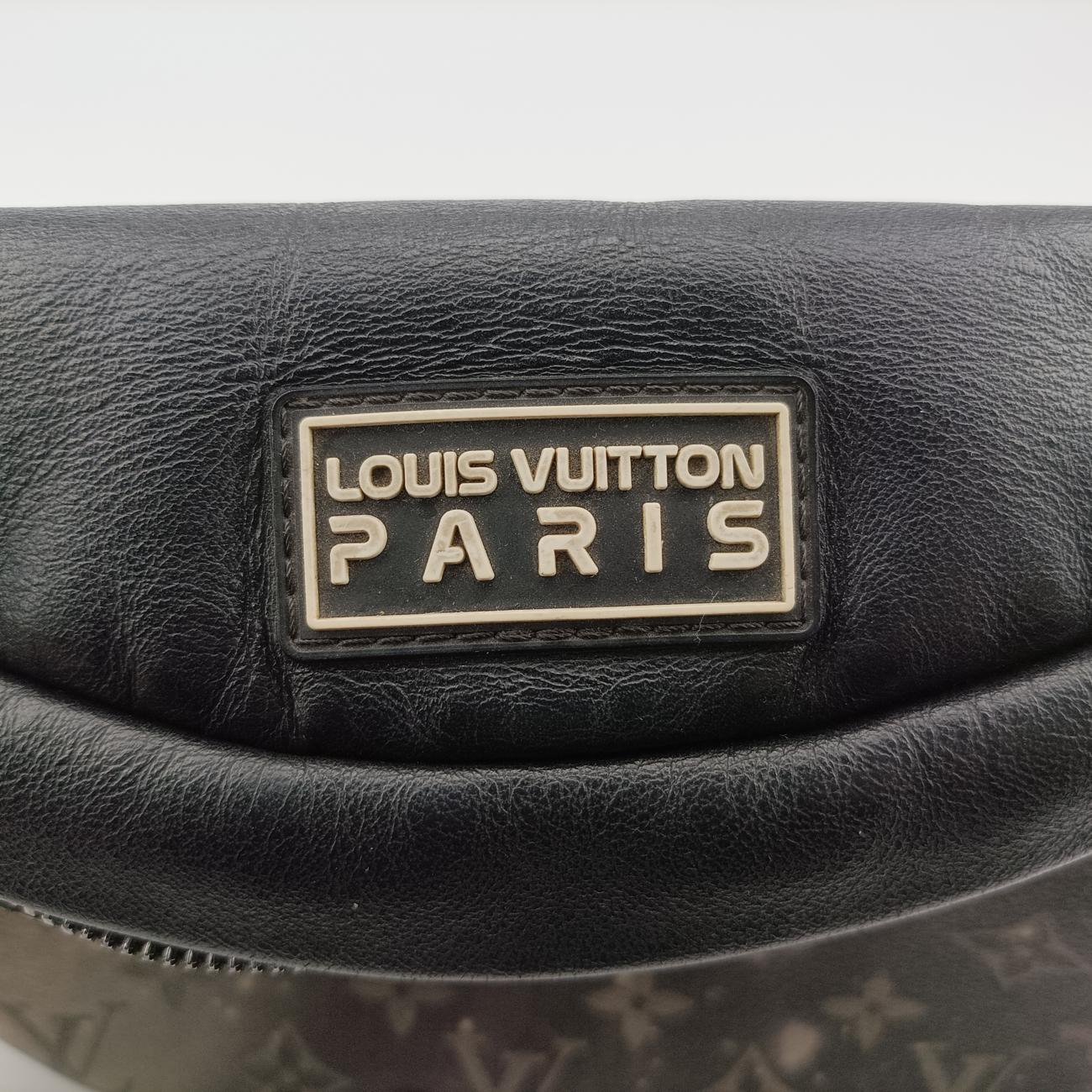 Pre-owned Louis Vuitton Discovery Black x multicolor Monogram Galaxy M44444 bum bag/waist bag | stylenewstar
