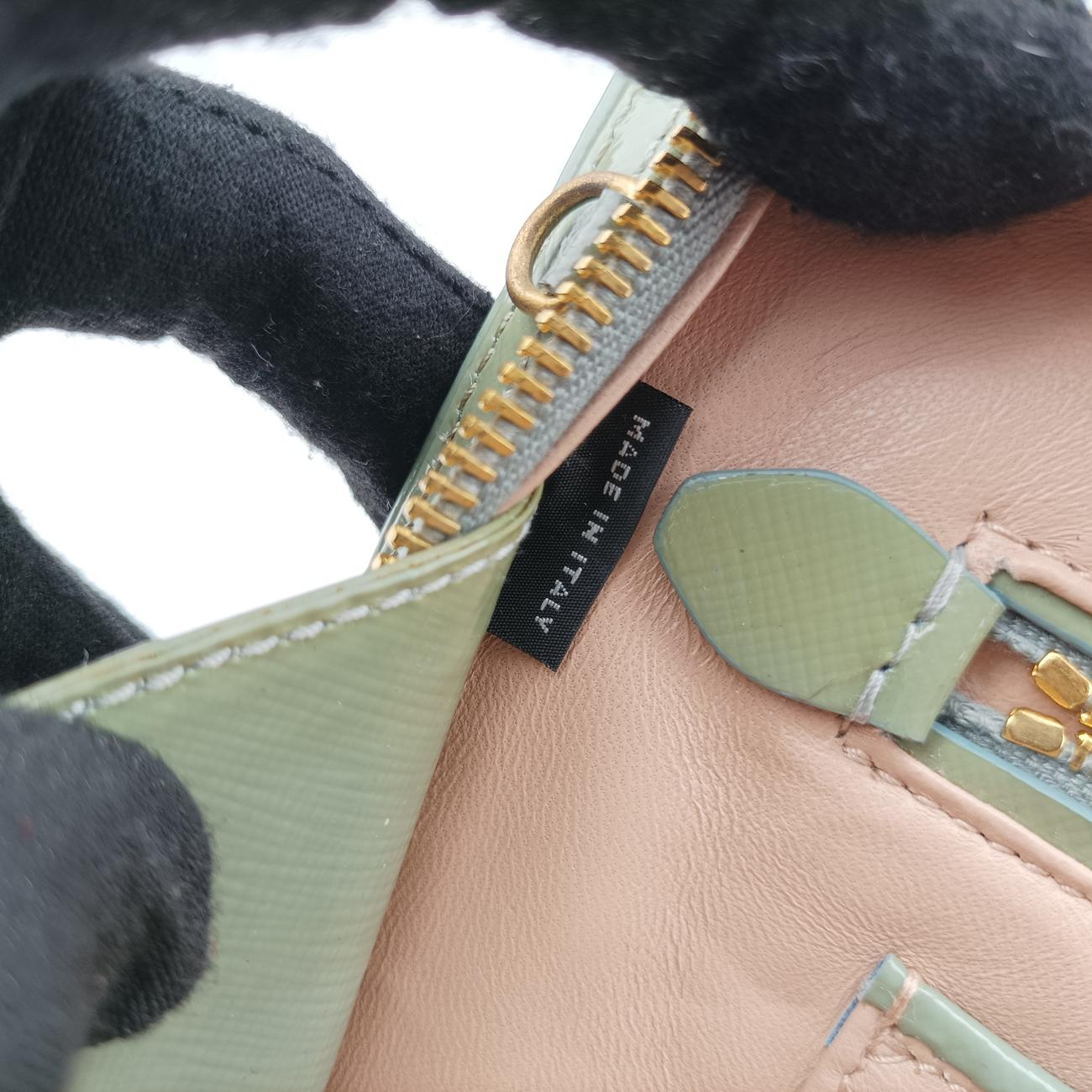 Pre-owned Prada Stylish Green×White×Yellow Patent  shoulderbag | stylenewstar