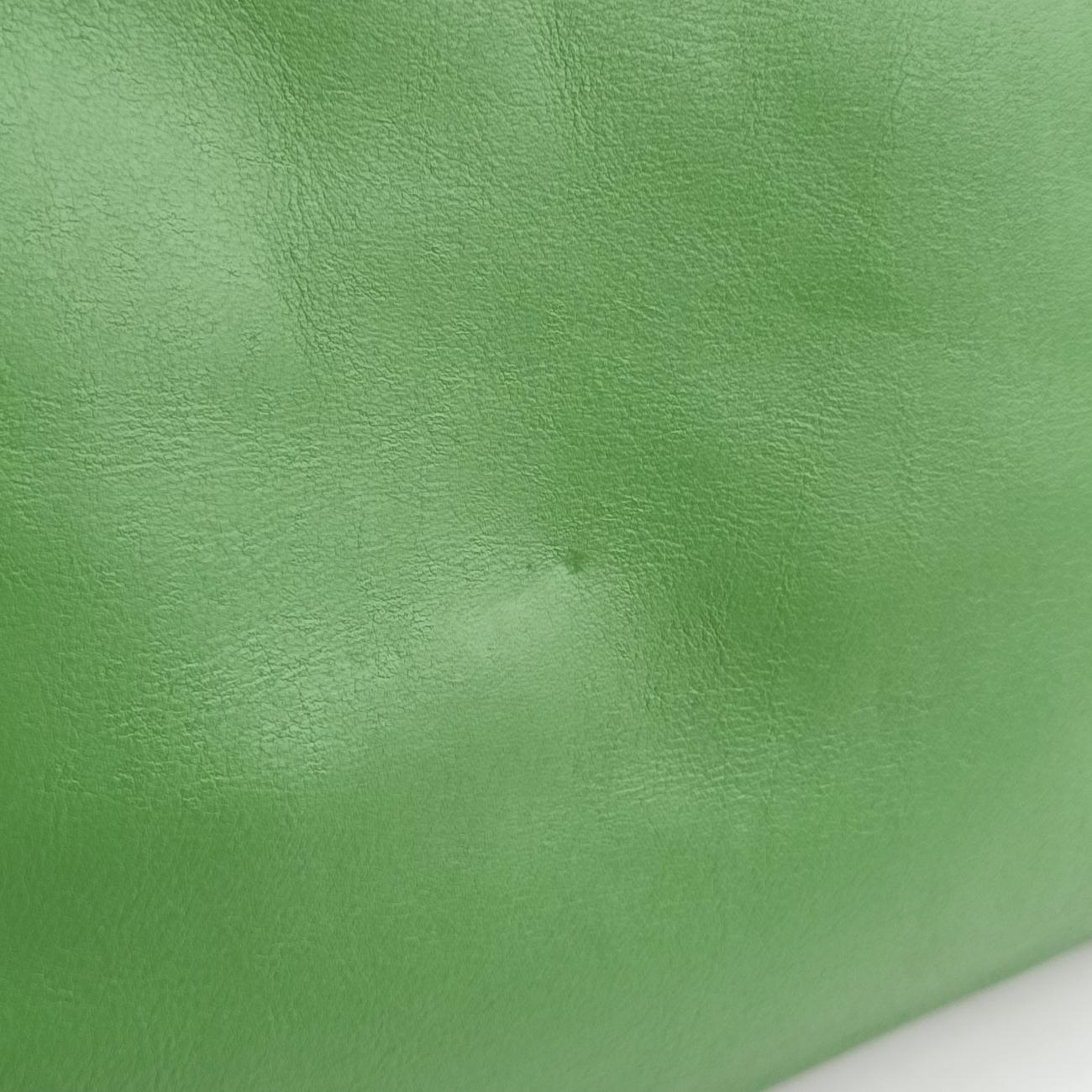 Pre-owned Valentino Rockstud Green Leather  shoulderbag | stylenewstar