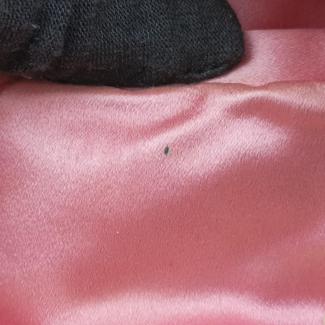 Pre-owned Fendi Baguette Beige Leather 26424 shoulderbag | stylenewstar