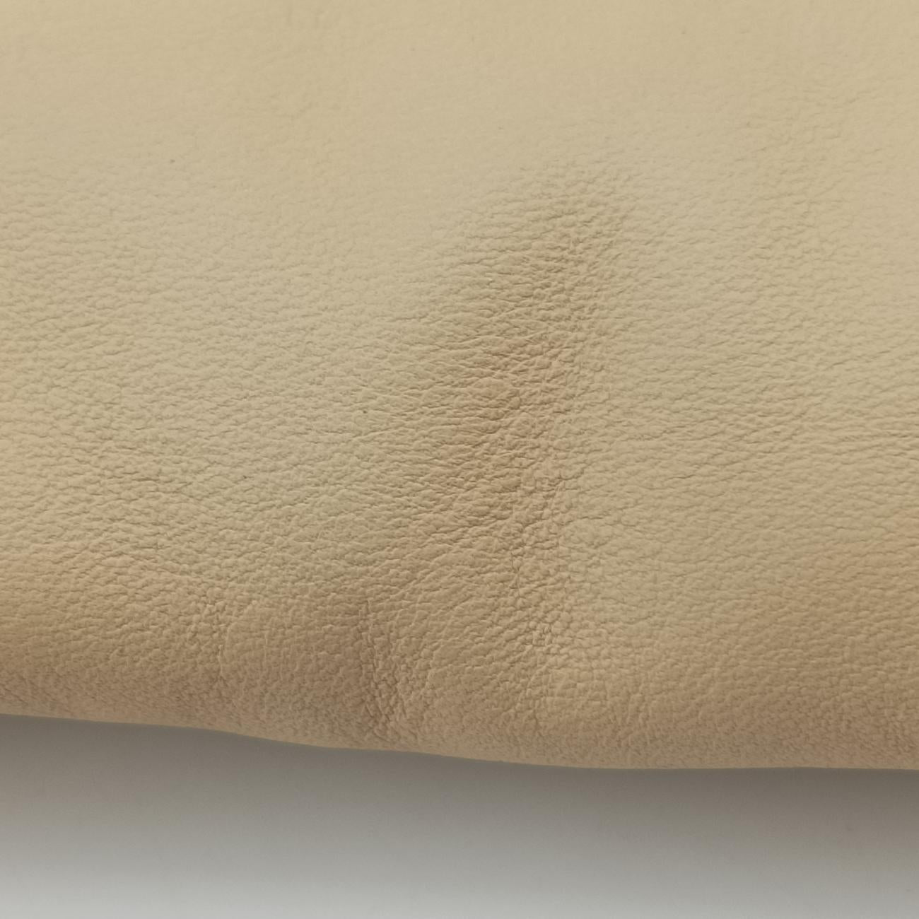 Pre-owned Fendi Baguette Beige Leather 26424 shoulderbag | stylenewstar