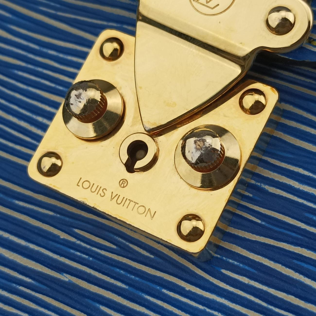 Pre-owned Louis Vuitton Pochette Métis MM brown×Denim Blue Monogram Reverse×Epi M52904 shoulderbag | stylenewstar