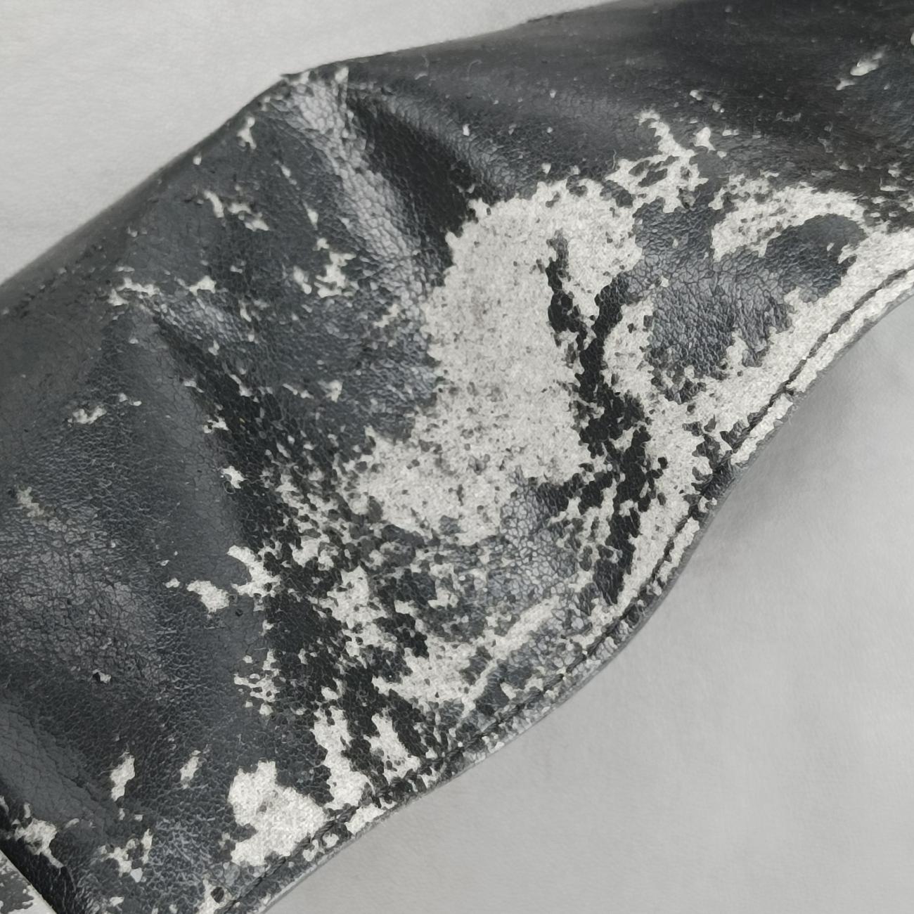 Pre-owned Celine Horizontal  side zip Grey leather  shoulderbag | stylenewstar