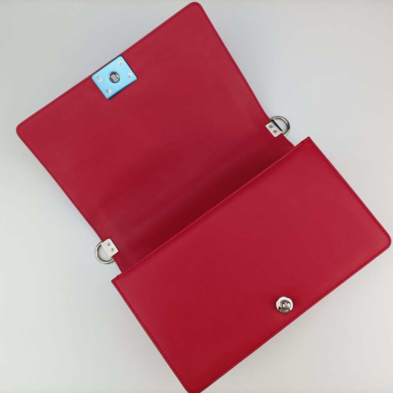 Pre-owned Chanel Boy Chanel Matelasse Coco Mark Red lambskin A90164 shoulderbag | stylenewstar