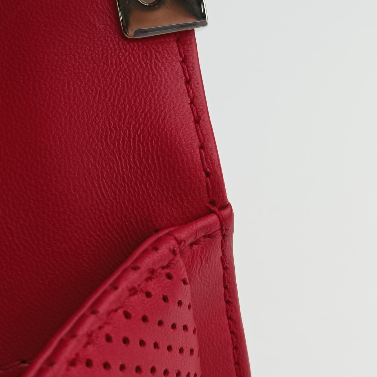 Pre-owned Chanel Boy Chanel Matelasse Coco Mark Red lambskin A90164 shoulderbag | stylenewstar