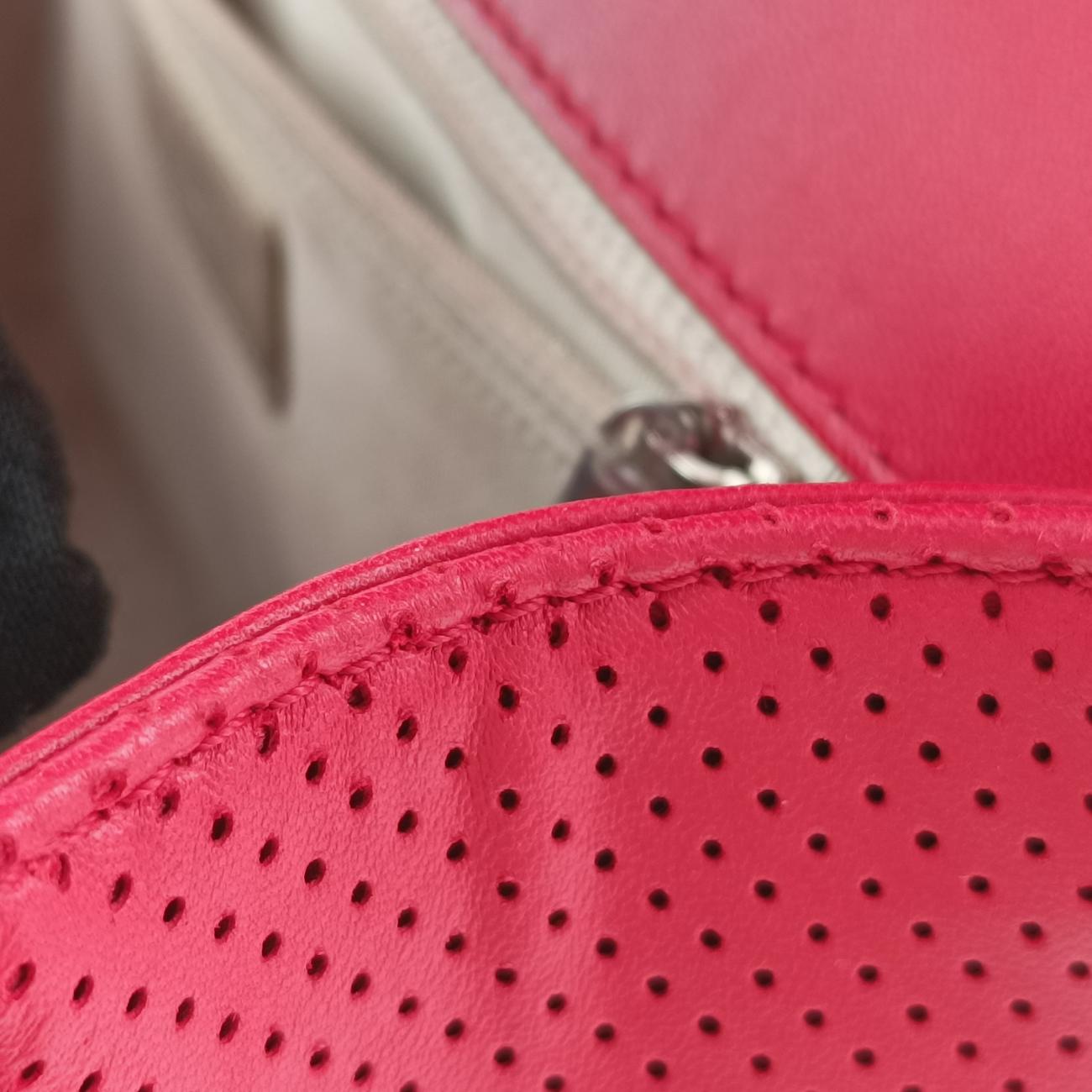 Pre-owned Chanel Boy Chanel Matelasse Coco Mark Red lambskin A90164 shoulderbag | stylenewstar