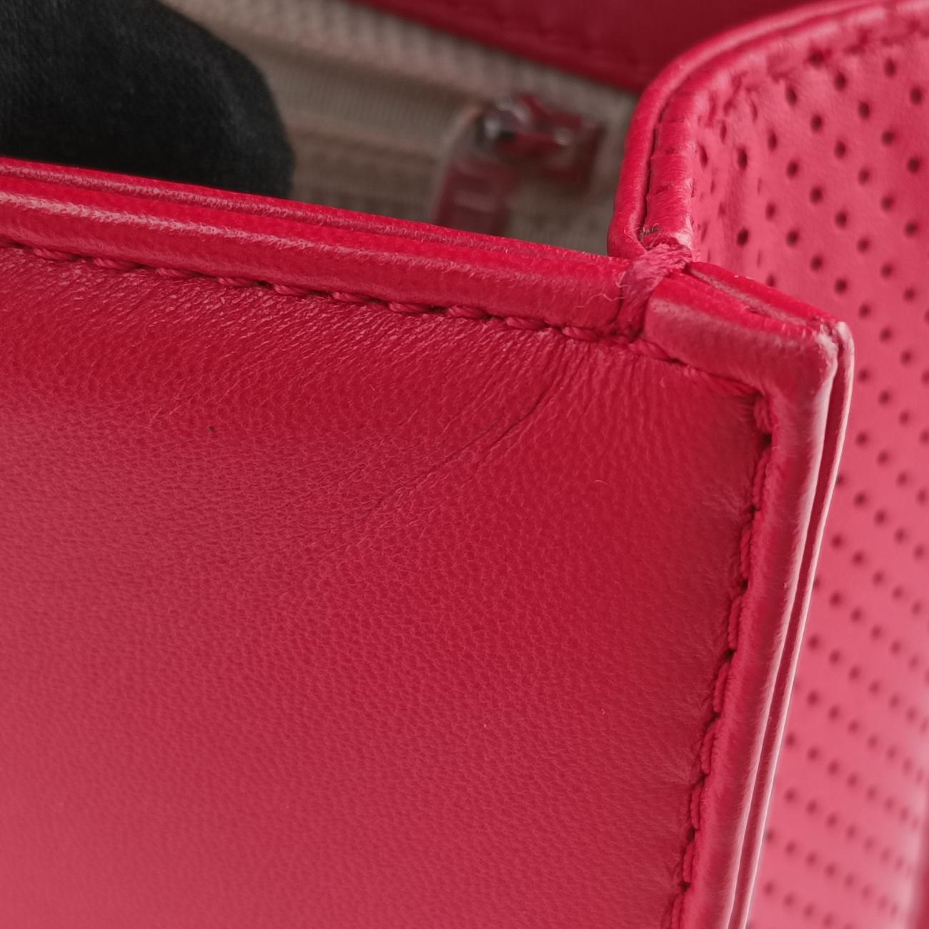 Pre-owned Chanel Boy Chanel Matelasse Coco Mark Red lambskin A90164 shoulderbag | stylenewstar