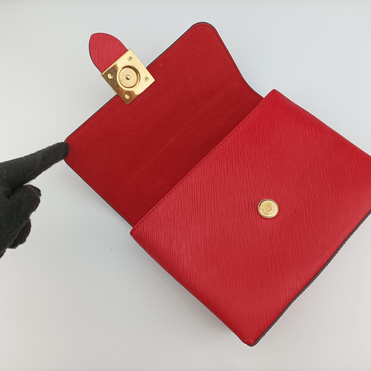 Pre-owned Louis Vuitton Locky BB Red Epi M53239 shoulderbag | stylenewstar