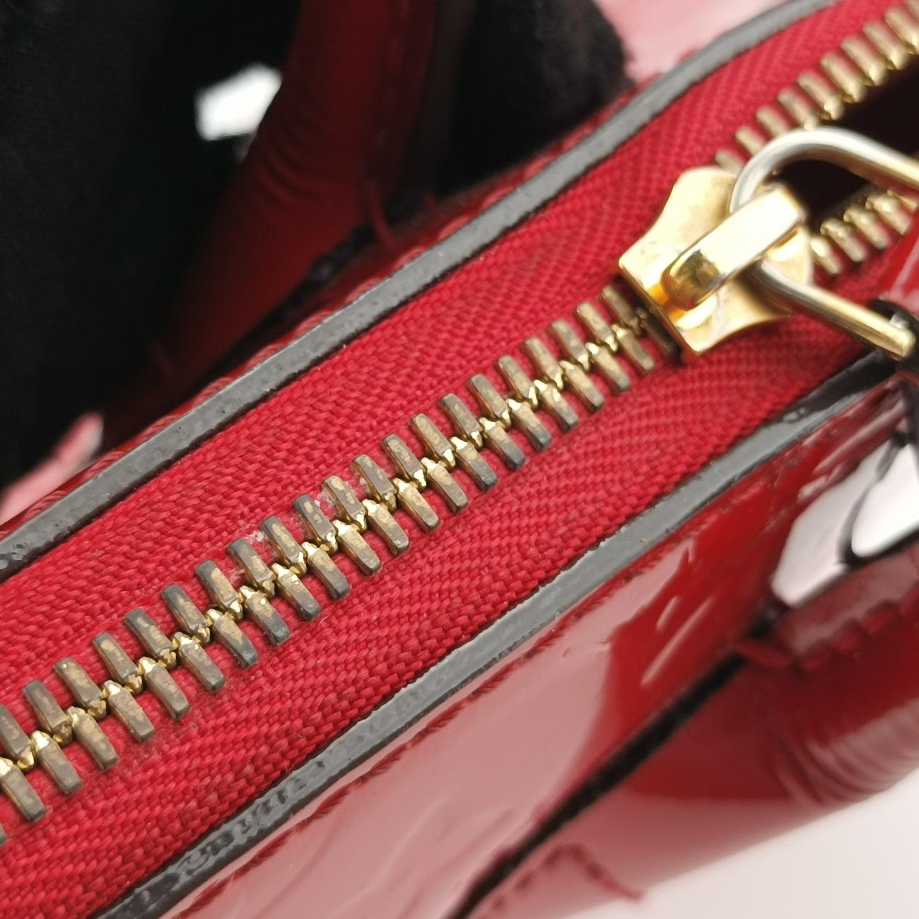 Pre-owned Louis Vuitton Lockit PM CHERRY Vernis M90253 handbag | stylenewstar