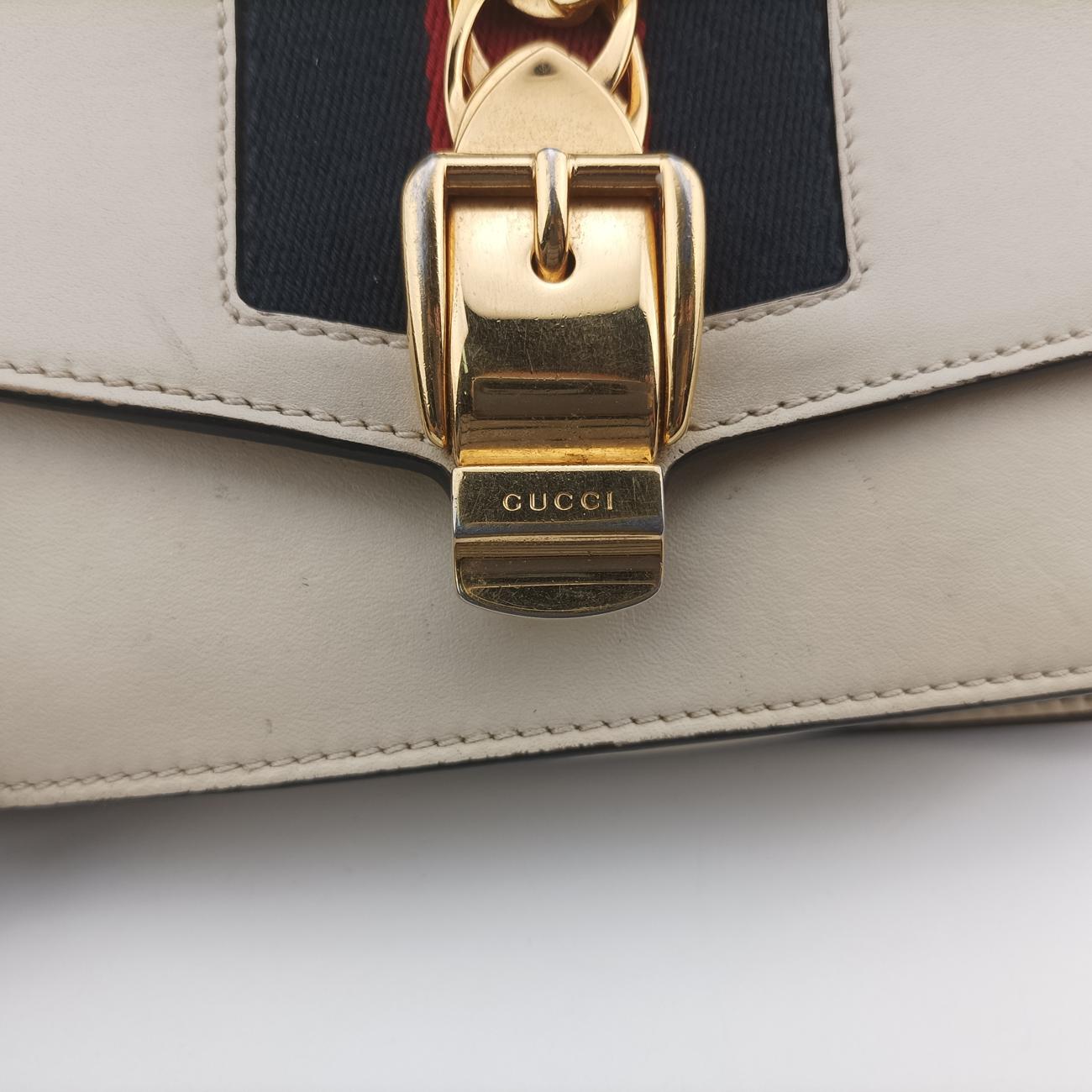 Pre-owned Gucci Sylvie Ivory x Navy x Red Leather 494646 shoulderbag | stylenewstar