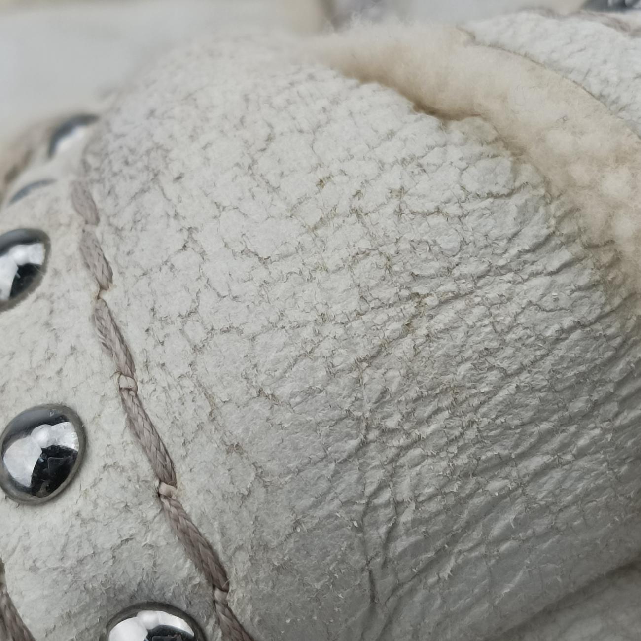 Pre-owned Prada Mouton White Shearling  shoulderbag | stylenewstar